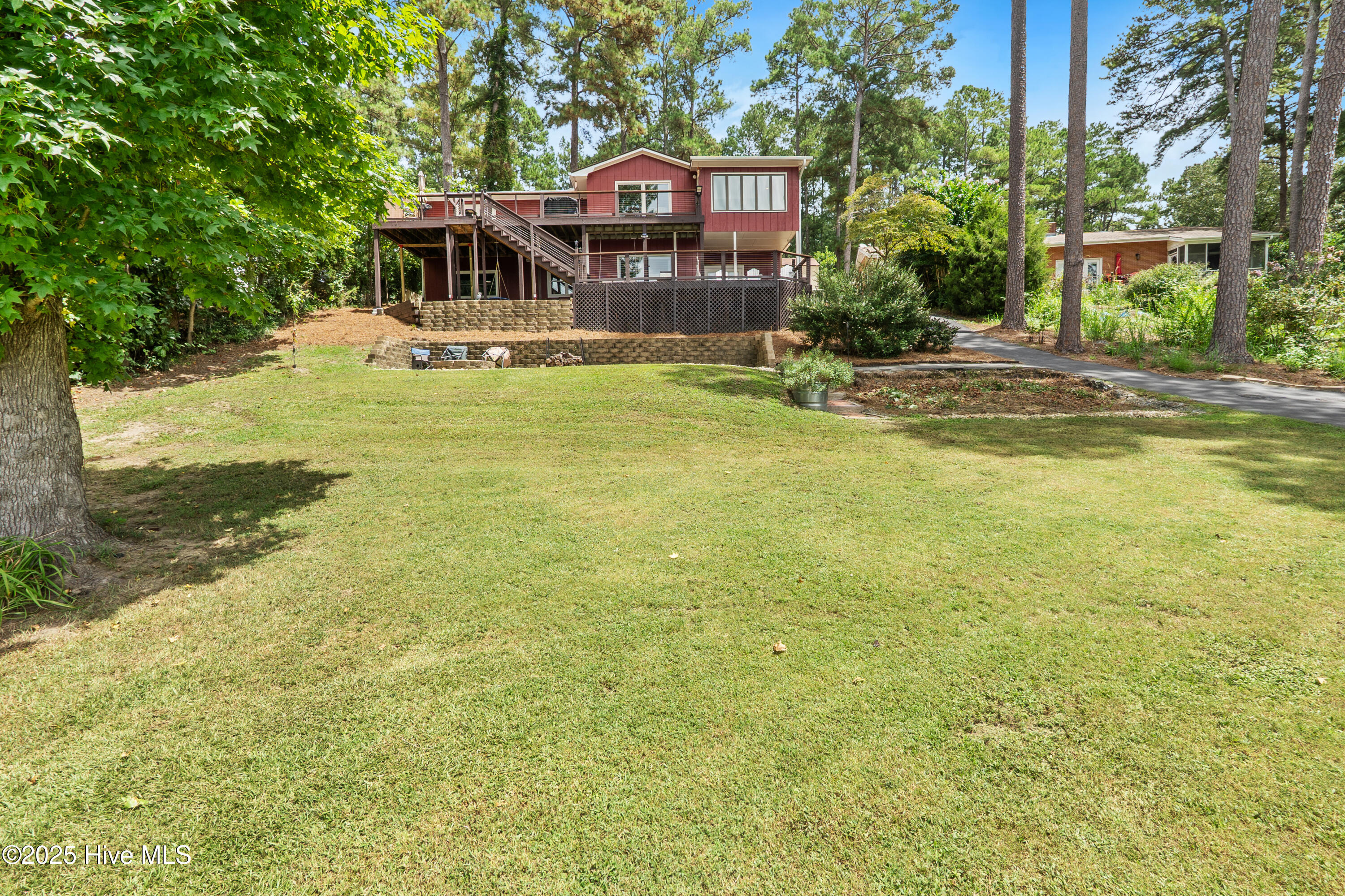 97 Lakeview Drive