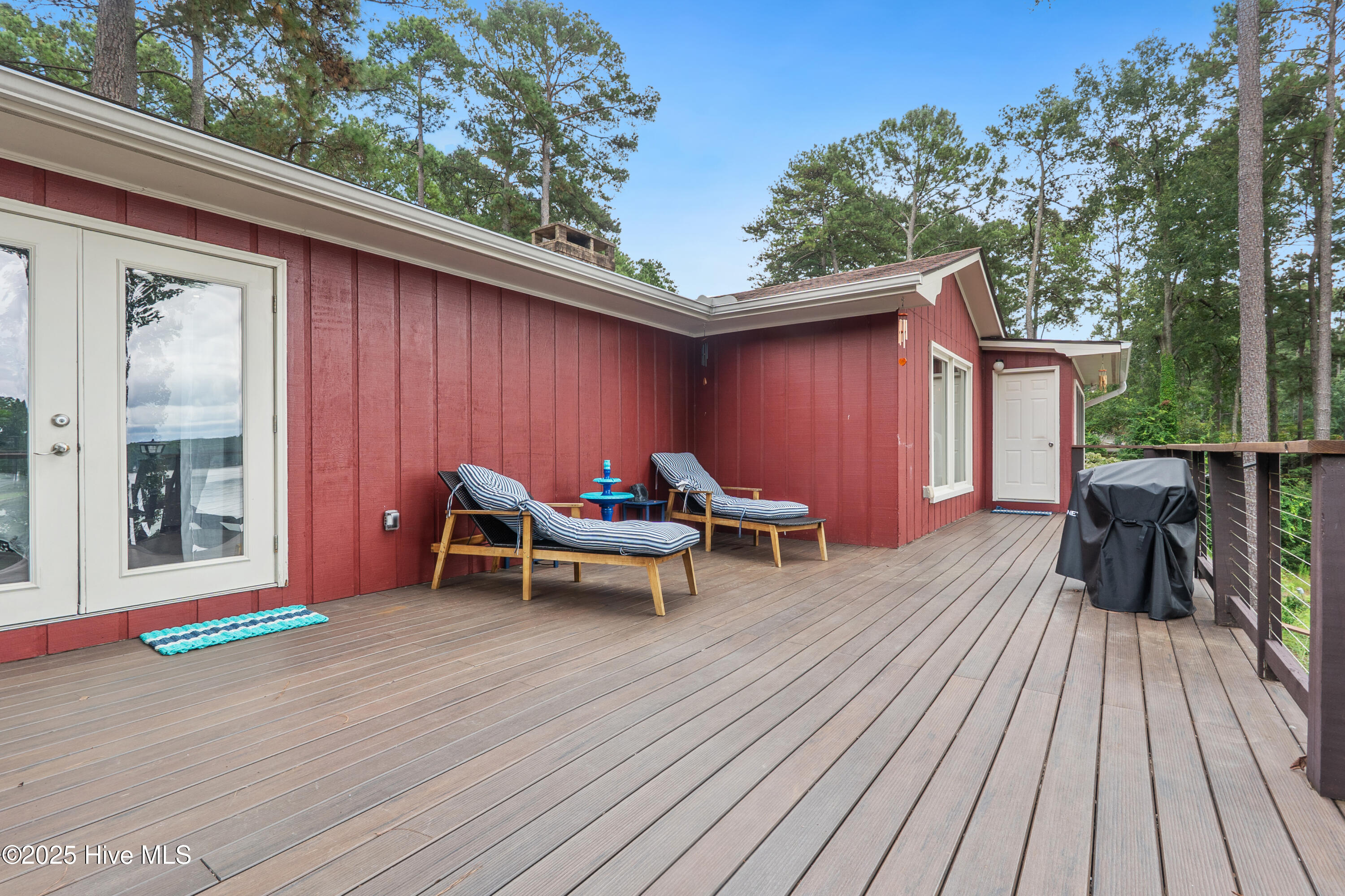 97 Lakeview Drive