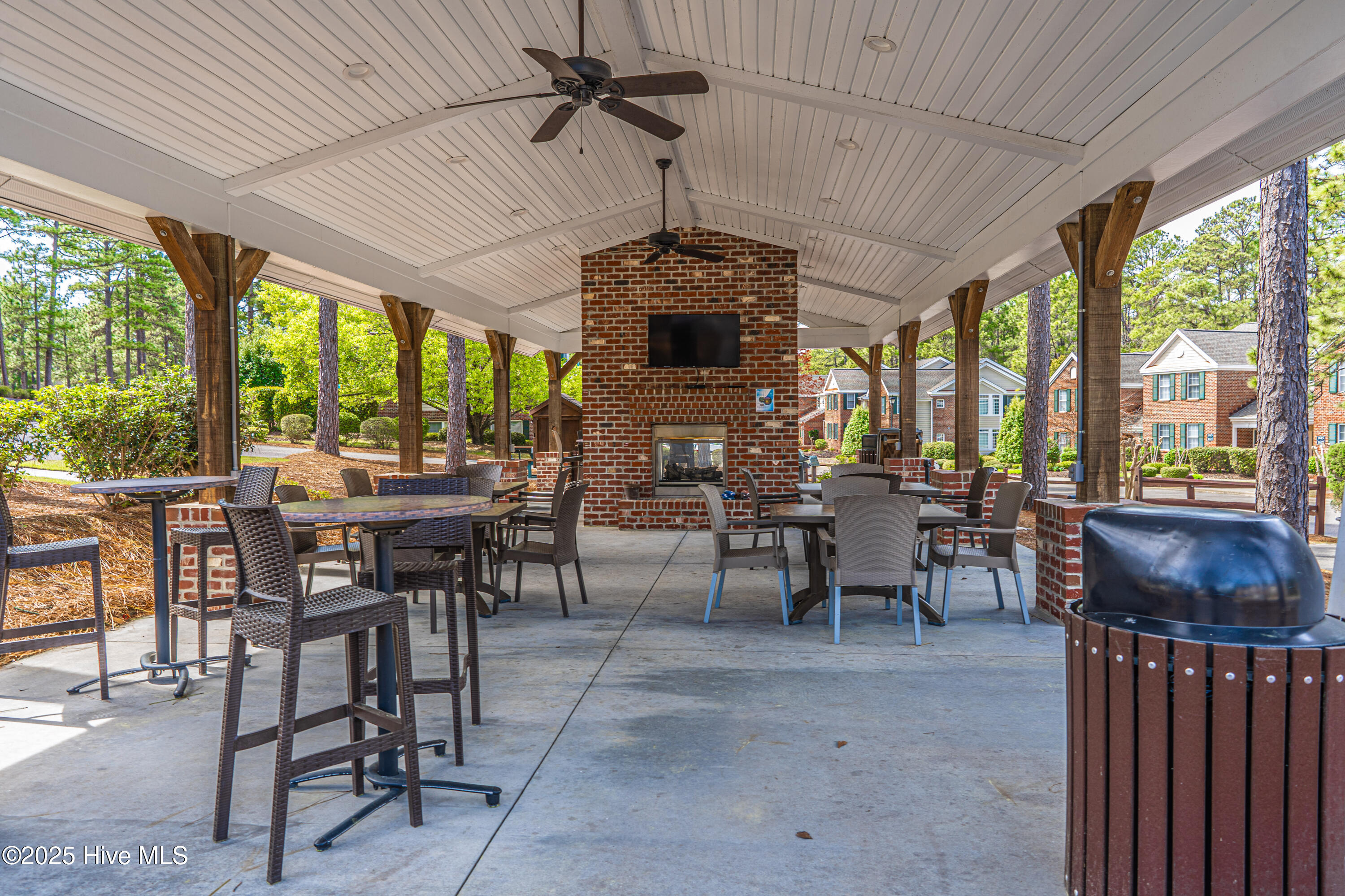 1733 Woodbrooke Drive