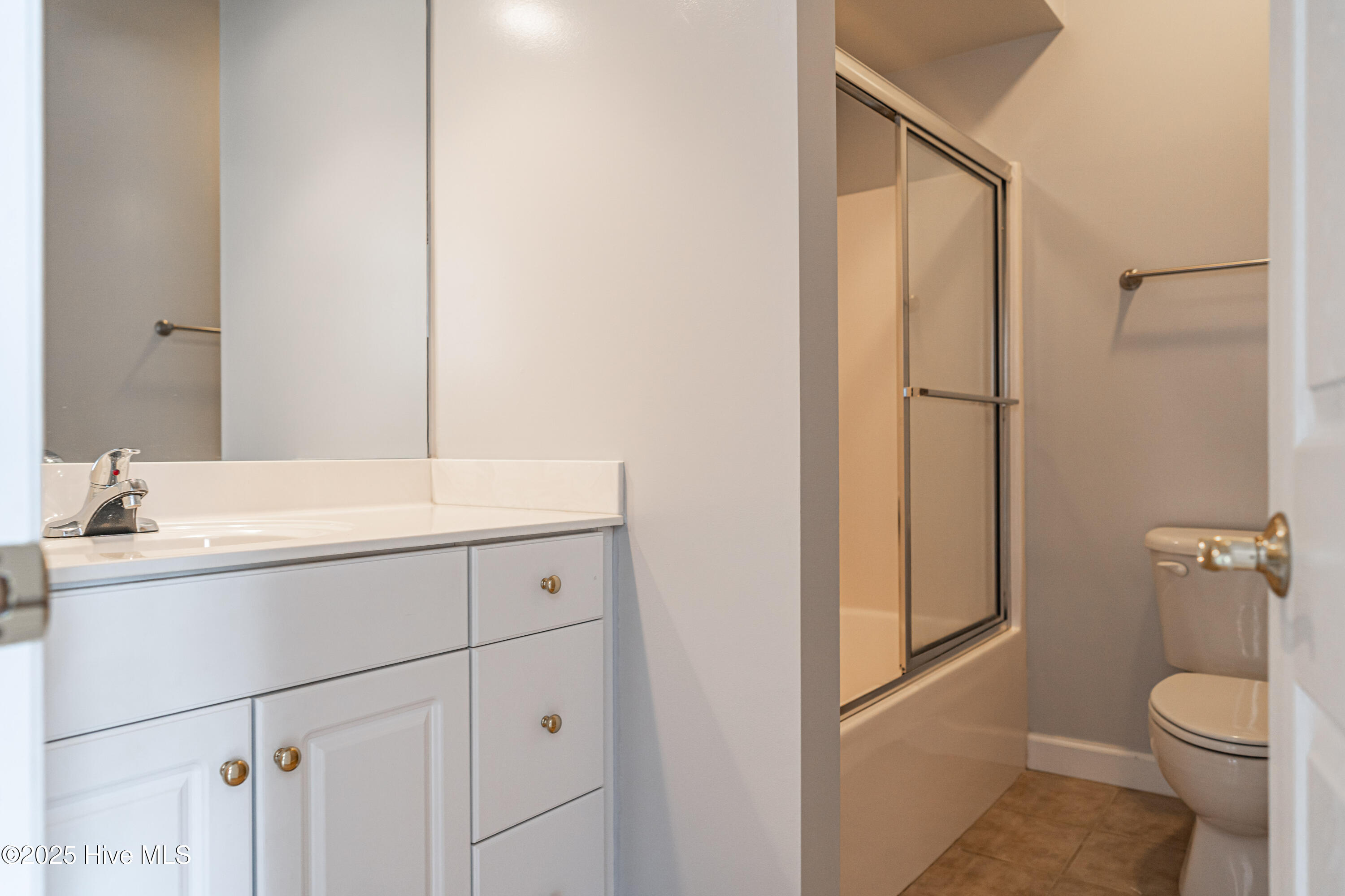 1733 Woodbrooke Drive