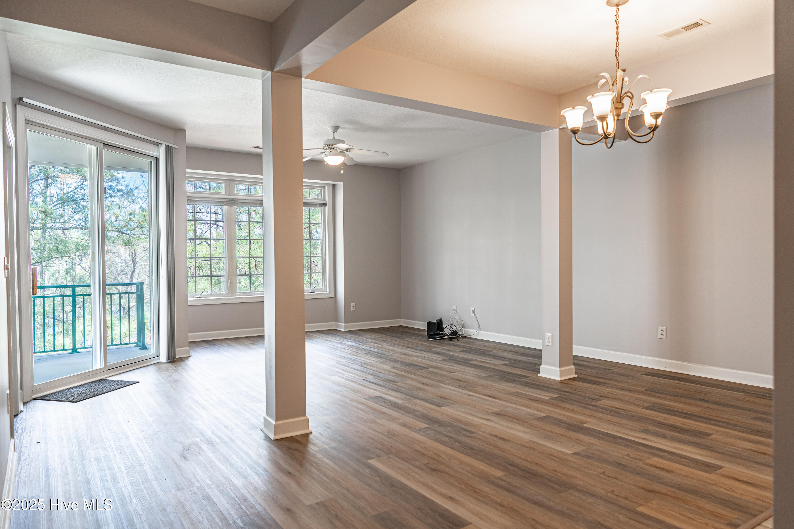 1733 Woodbrooke Drive