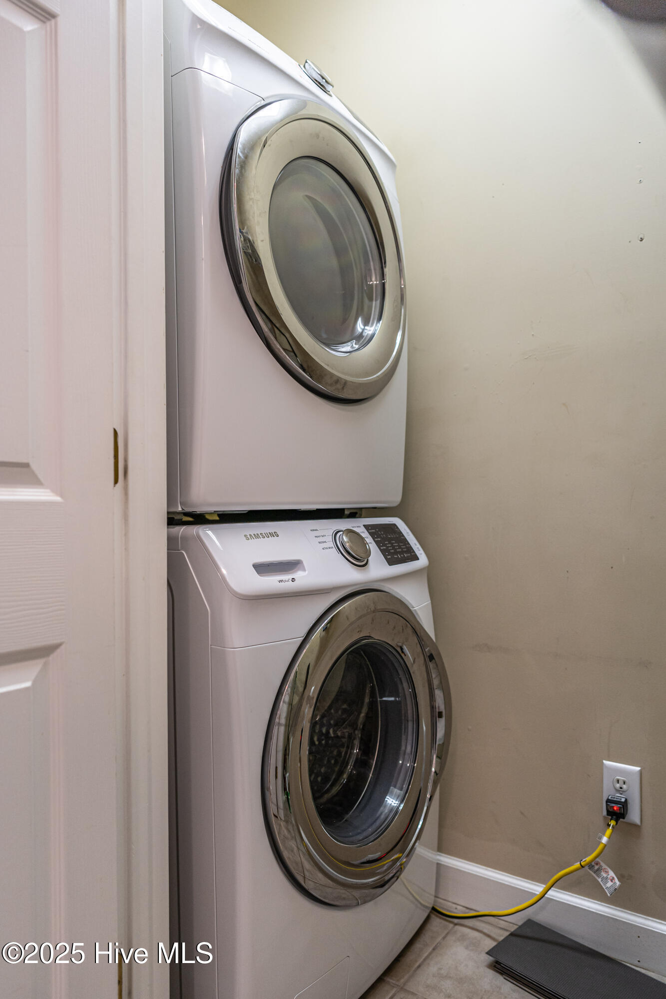 1733 Woodbrooke Drive