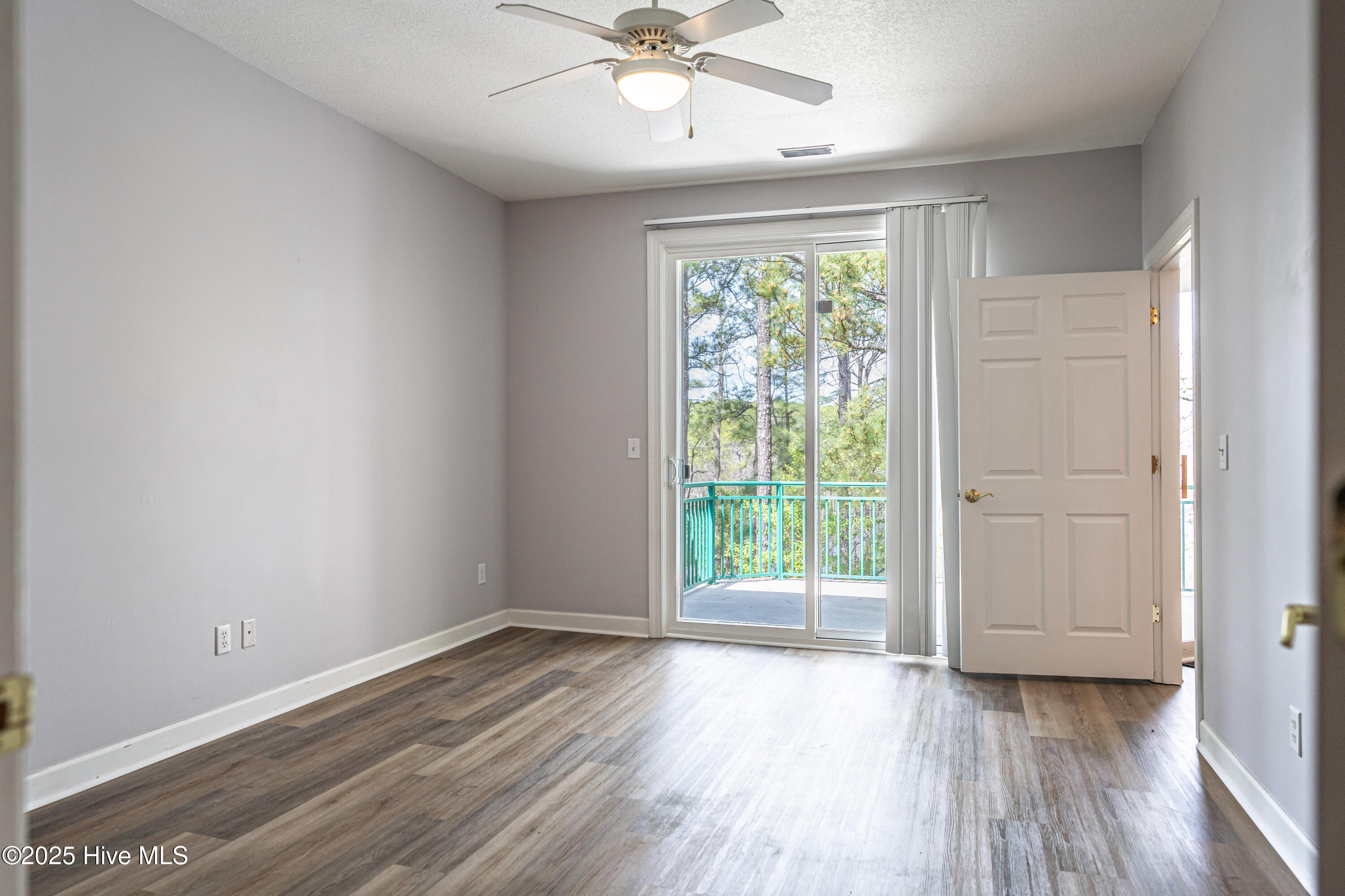 1733 Woodbrooke Drive