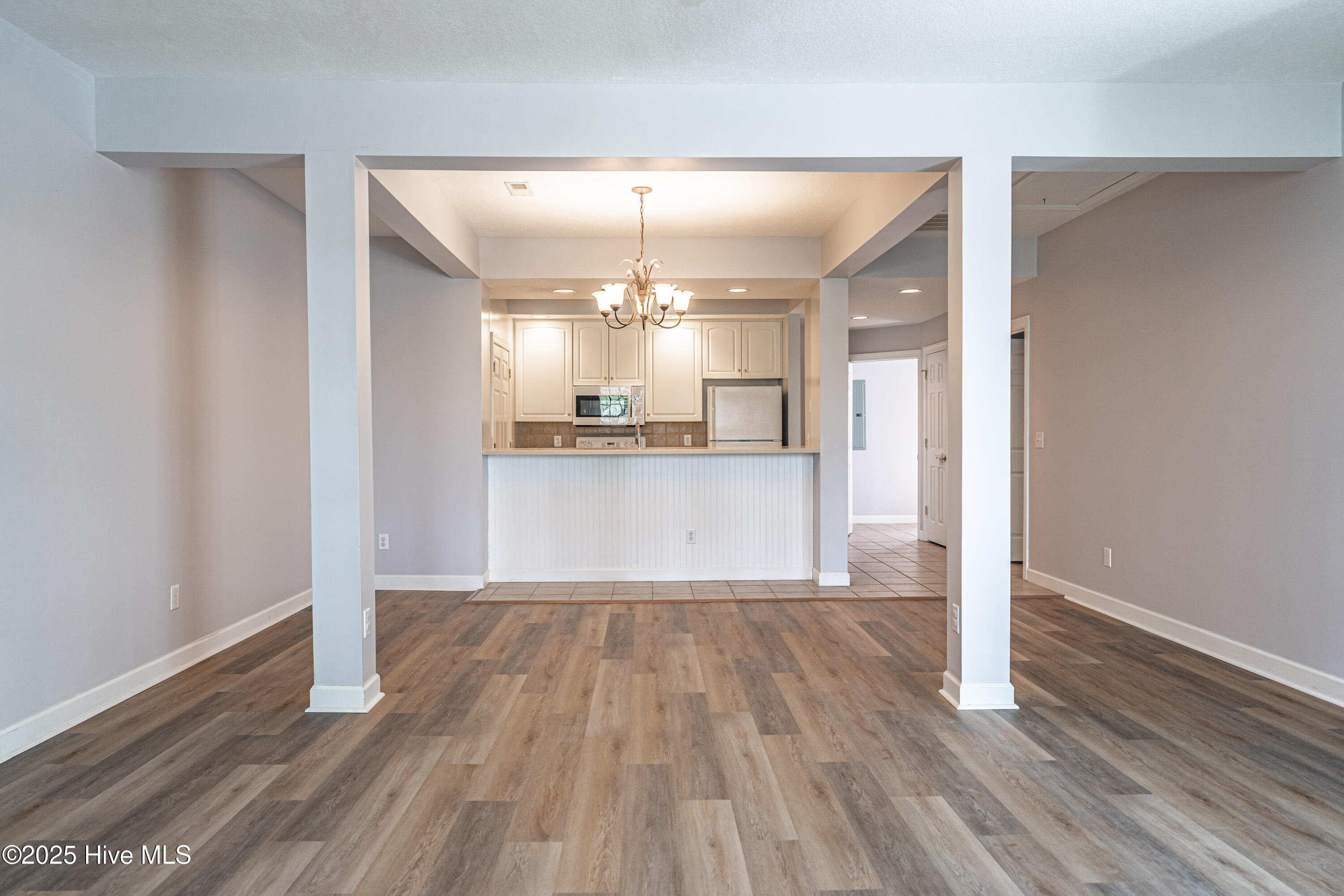 1733 Woodbrooke Drive