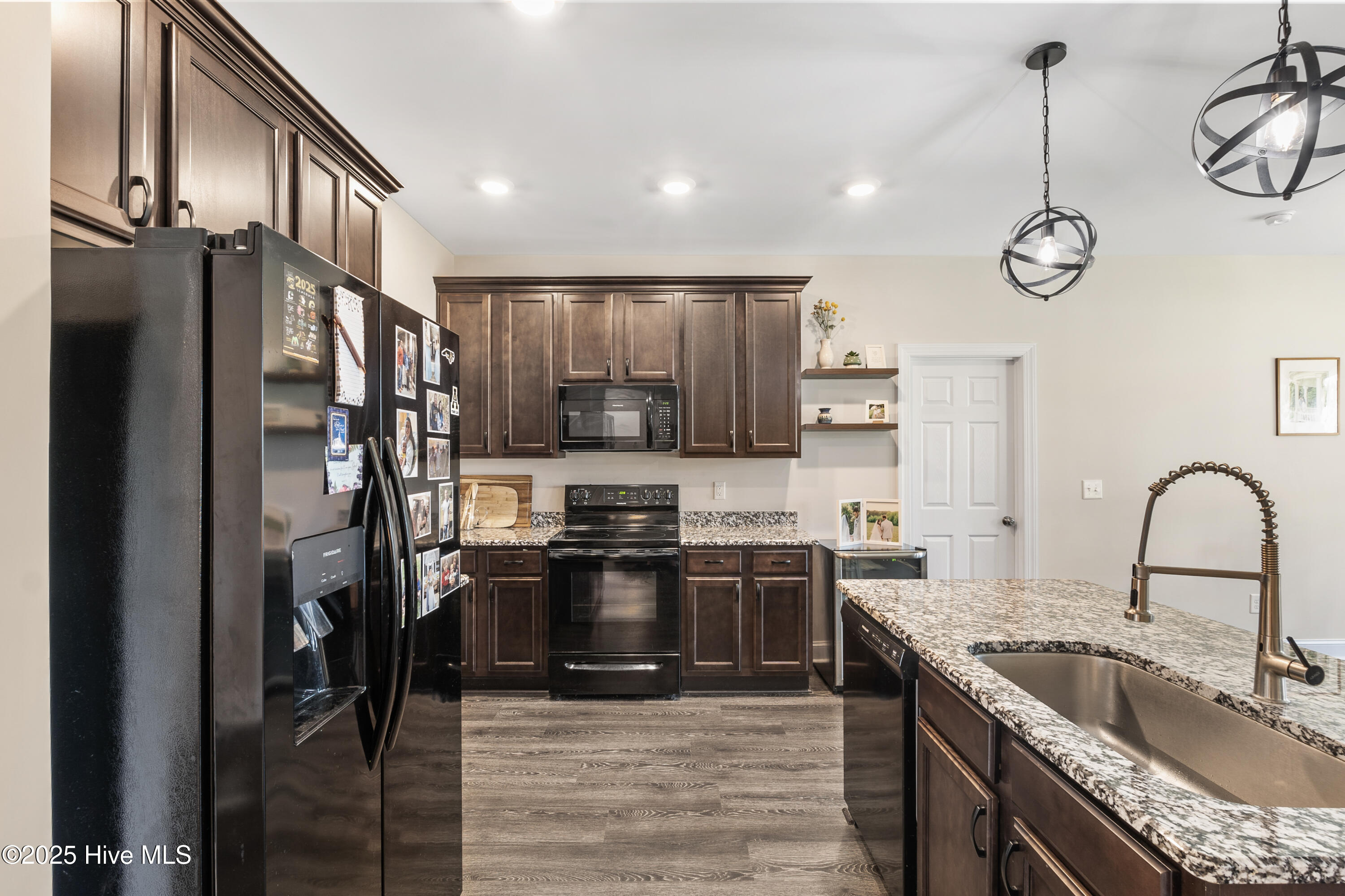 146 Devonshire Avenue W