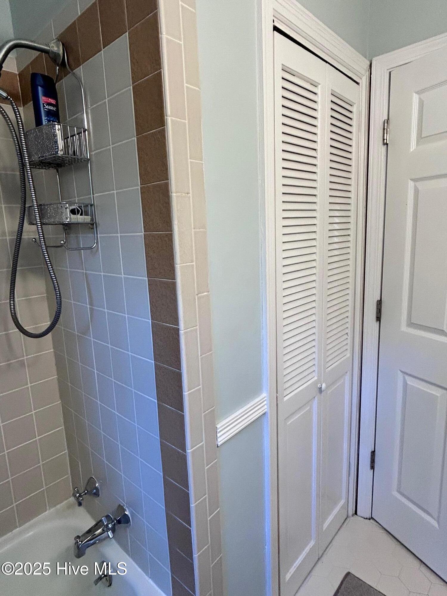 435 W Baltimore Avenue