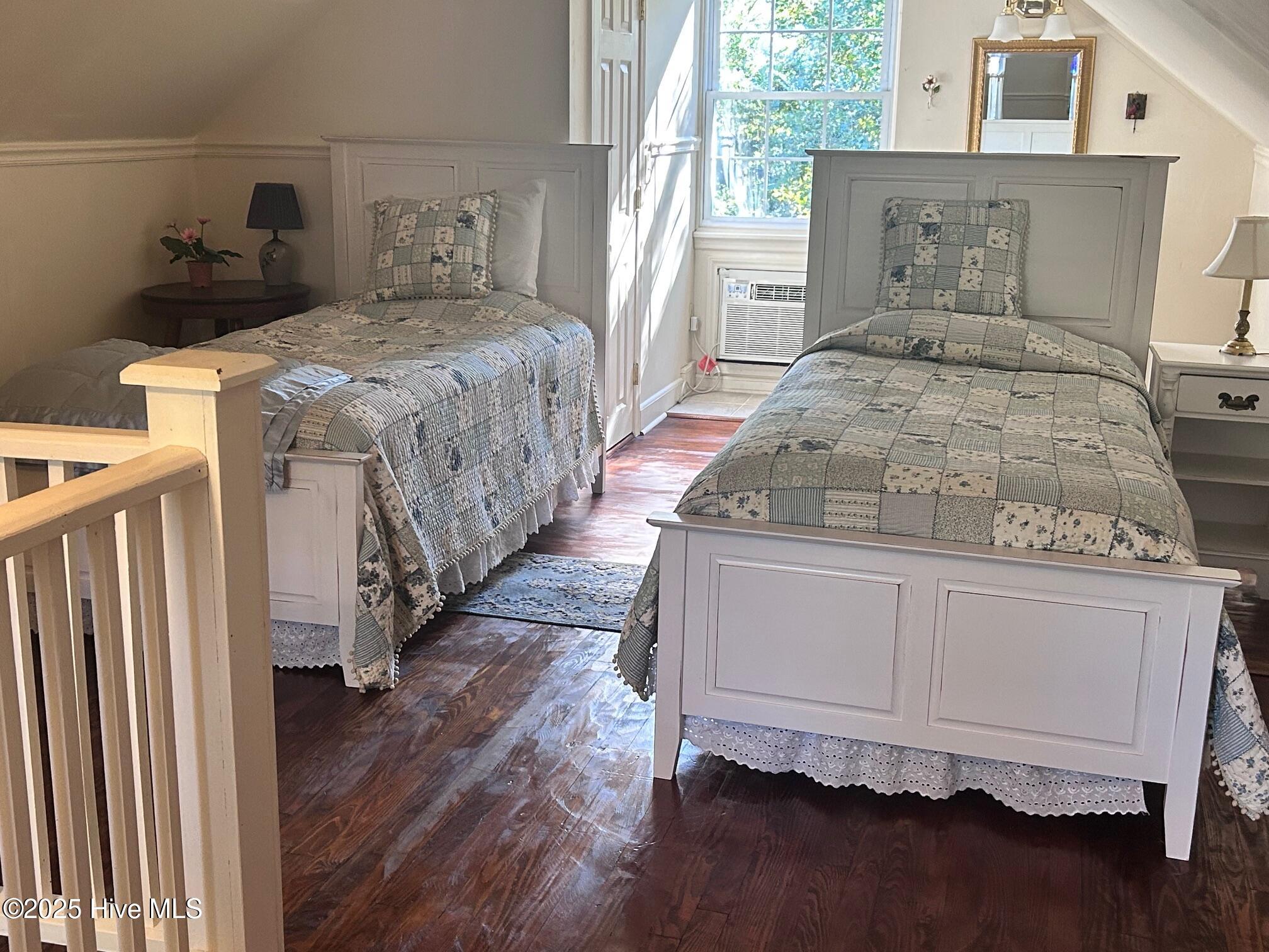 435 W Baltimore Avenue