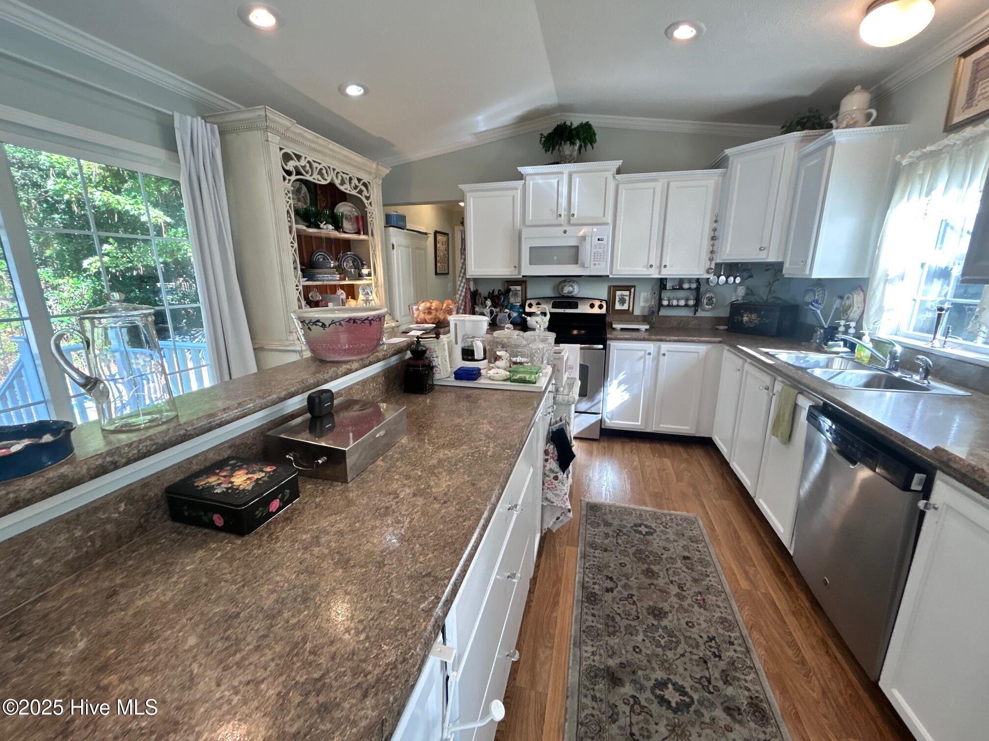 435 W Baltimore Avenue
