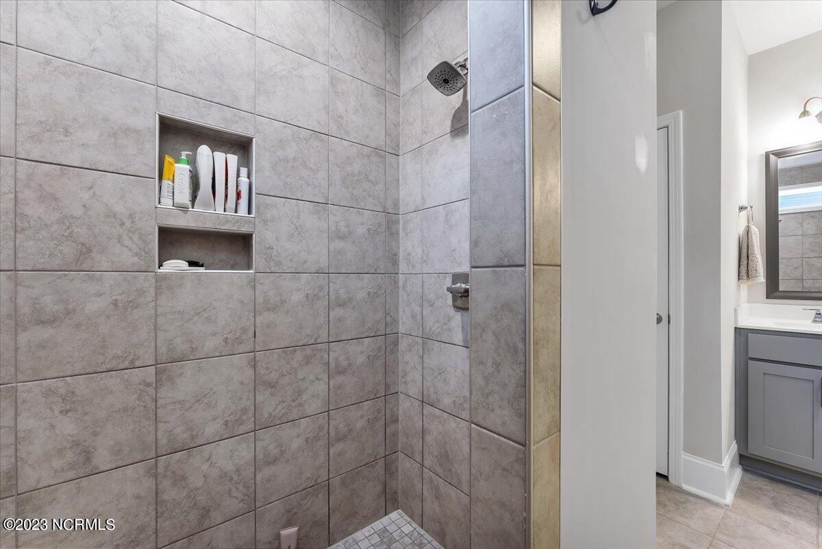 204 Holly Springs Court