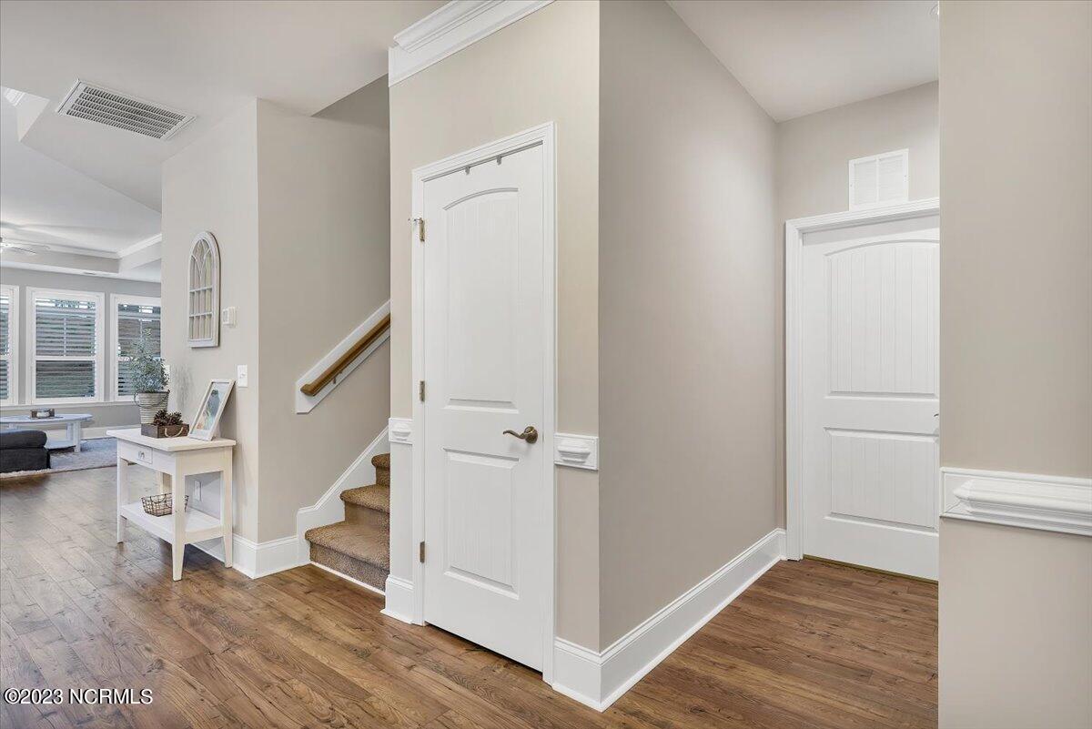 204 Holly Springs Court