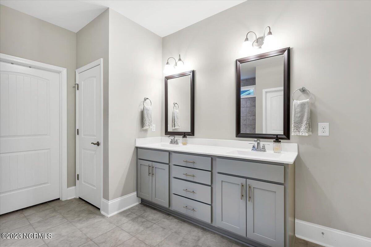 204 Holly Springs Court