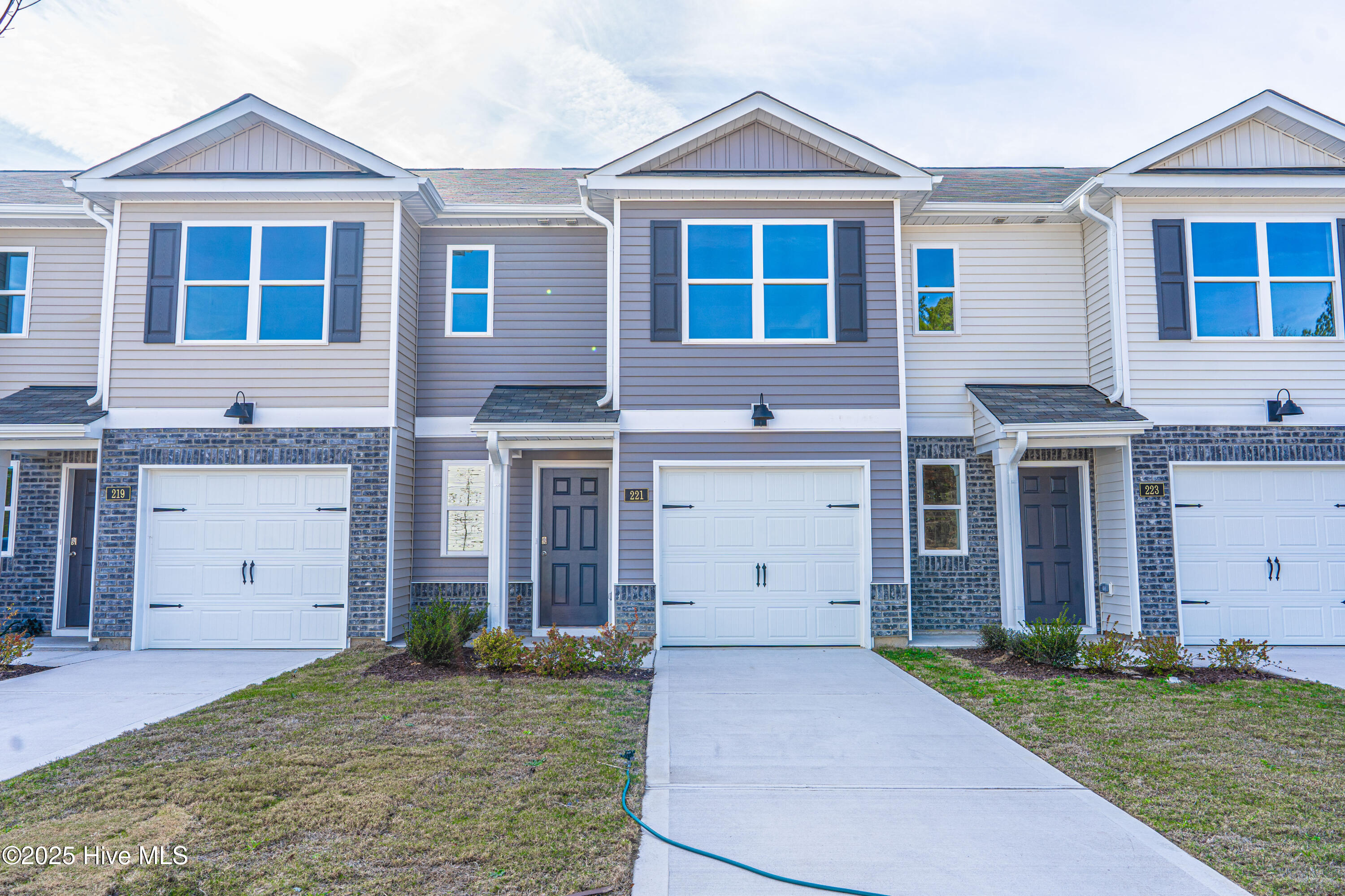 221 Maddox Drive
