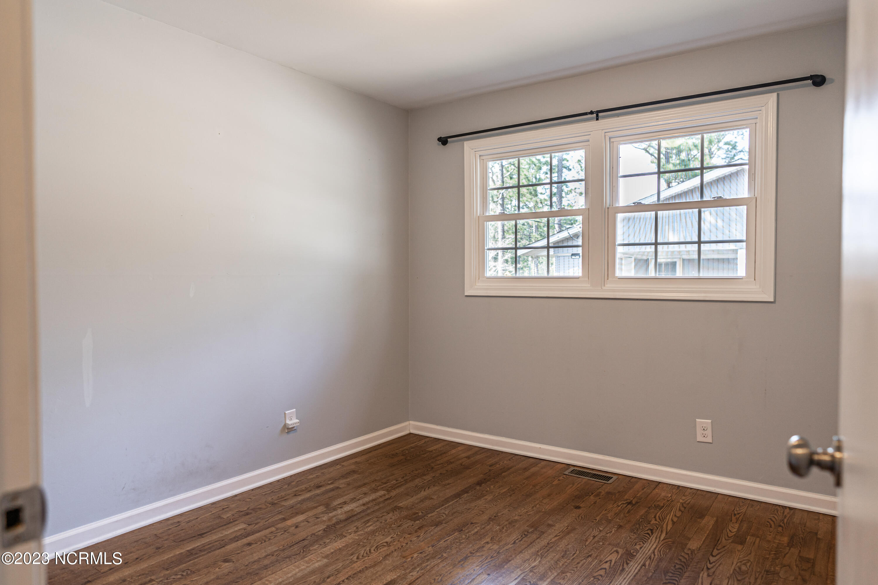 1573 W Pennsylvania Avenue Ext