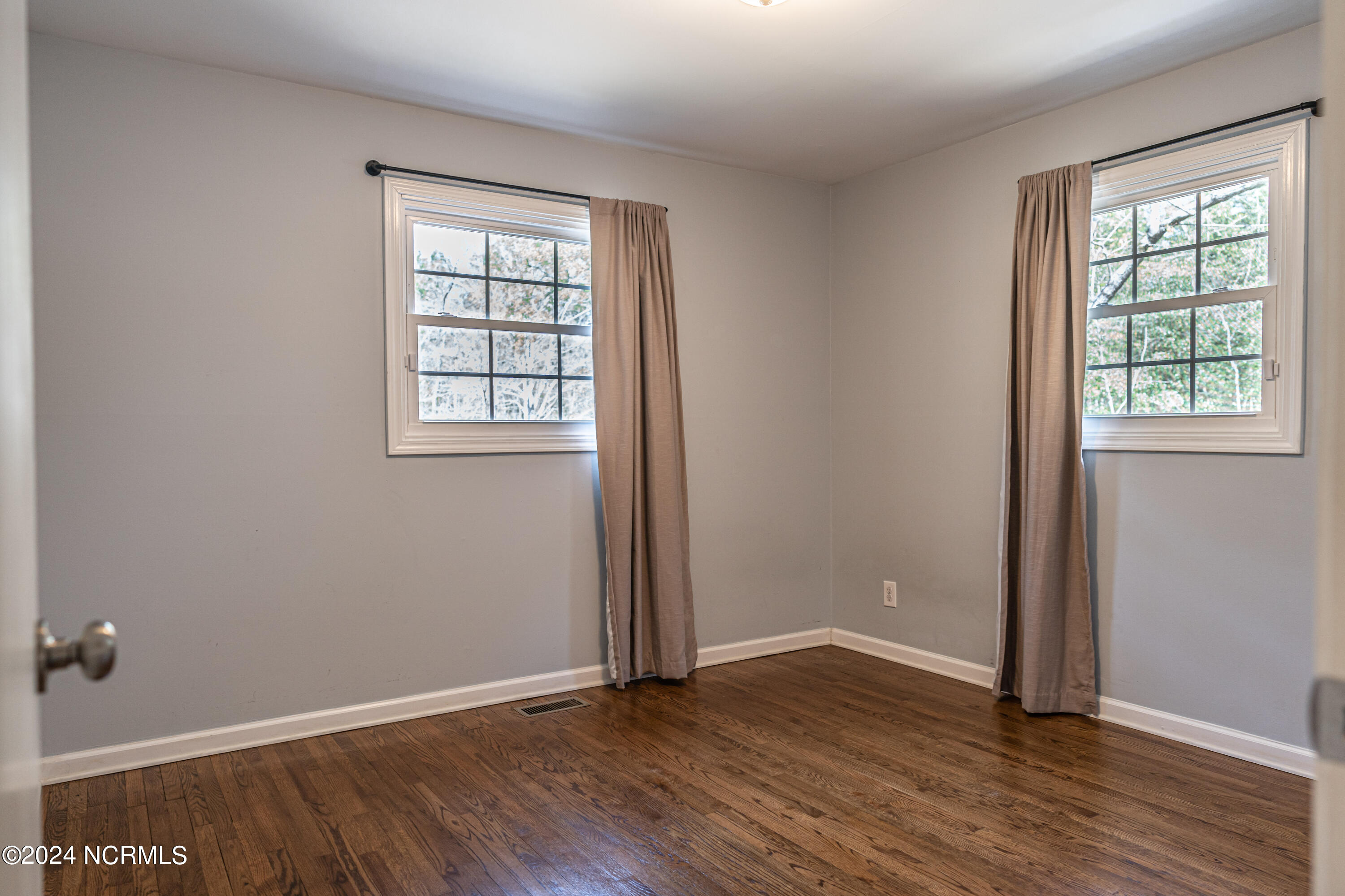 1573 W Pennsylvania Avenue Ext