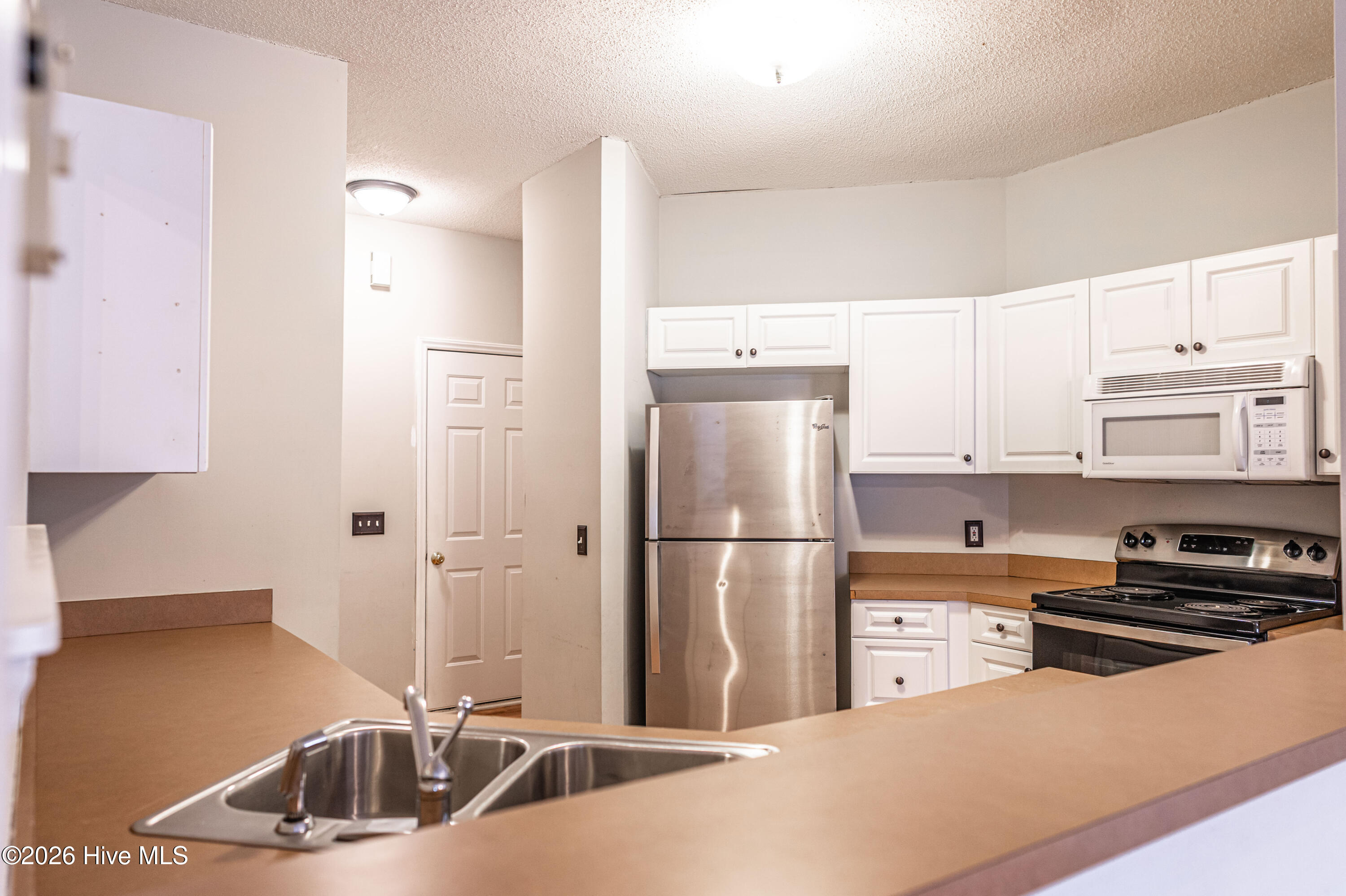 1110 Devonshire Trail