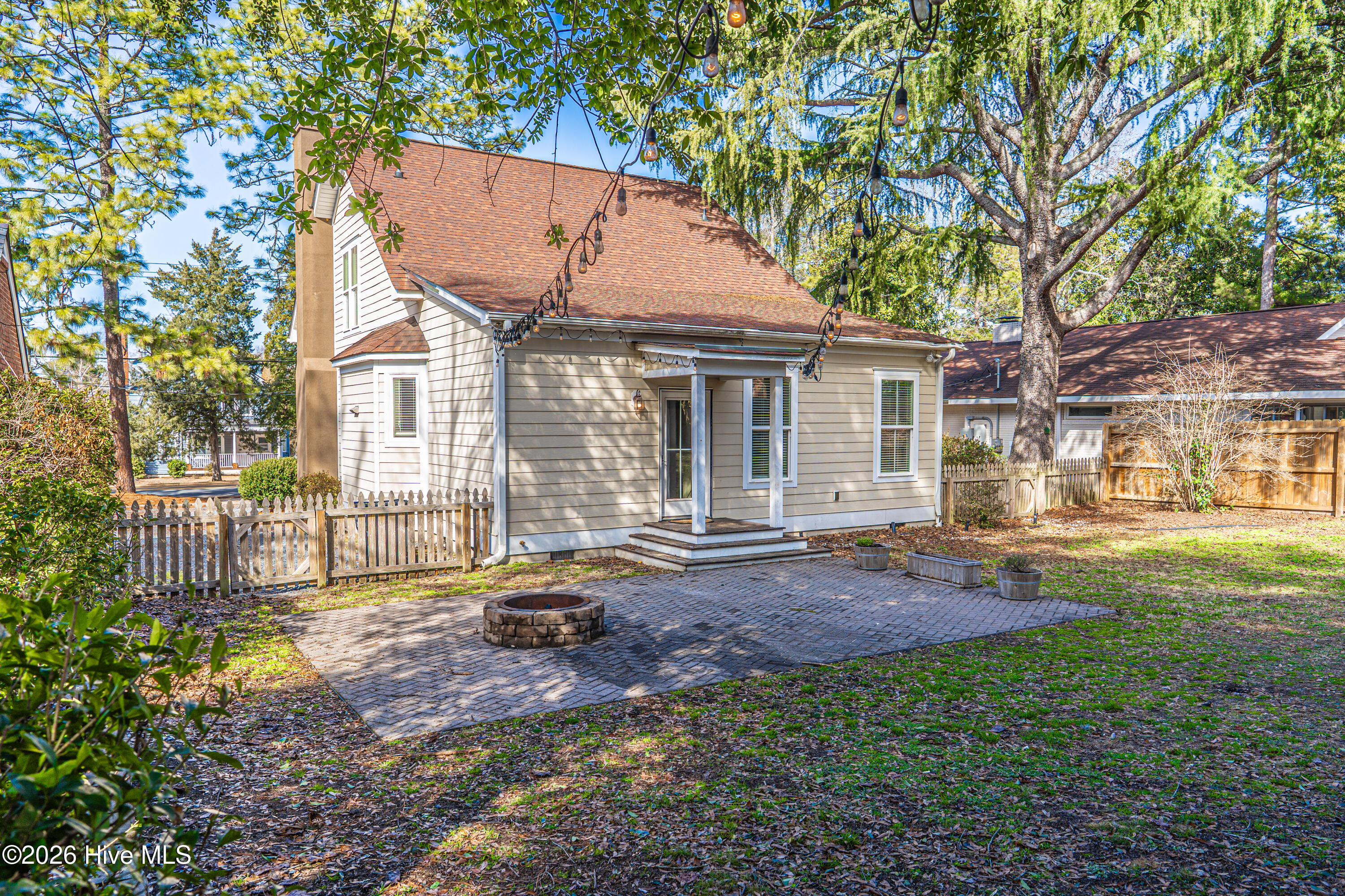 445 N May Street