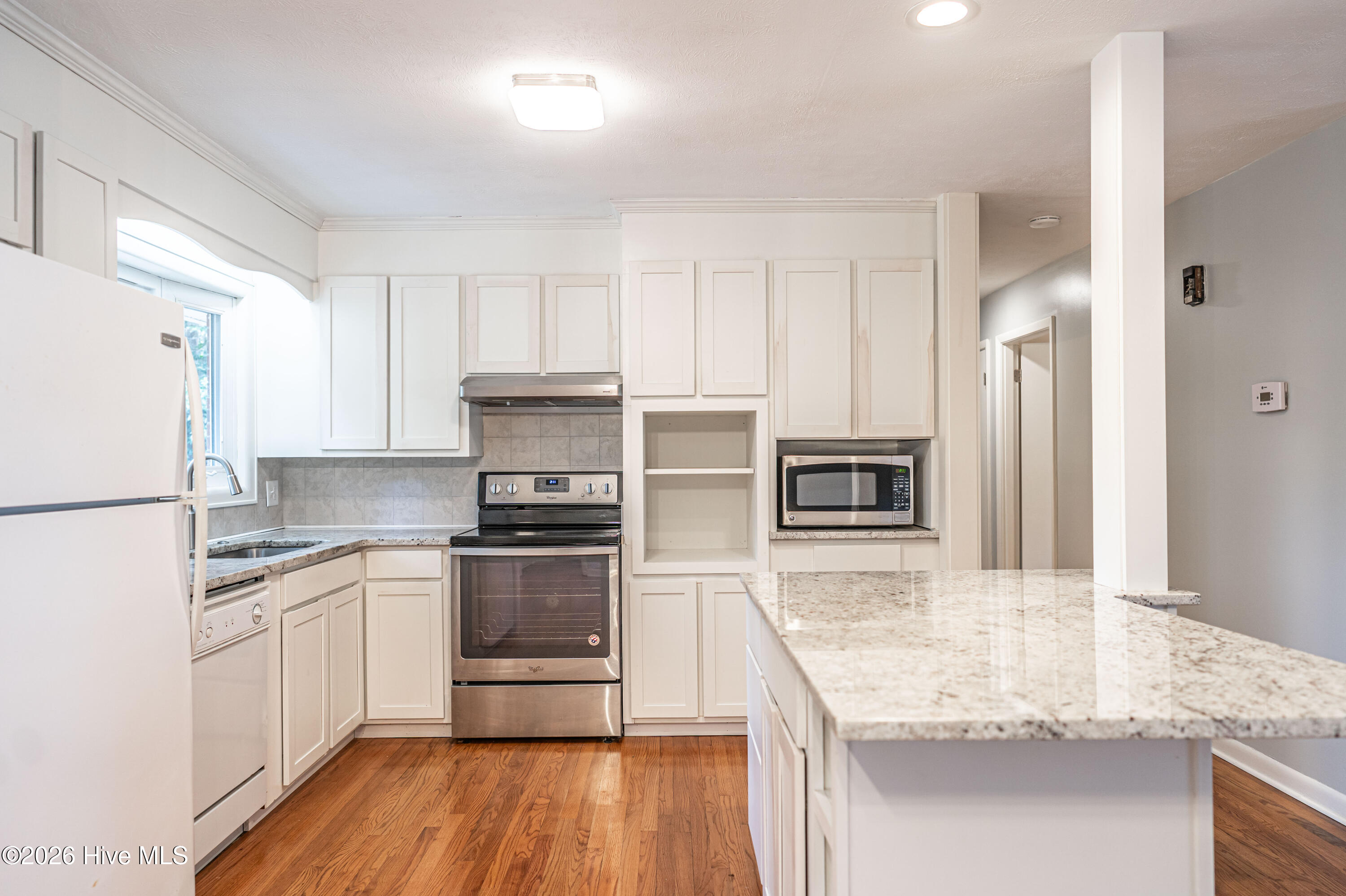 160 W Delaware Avenue