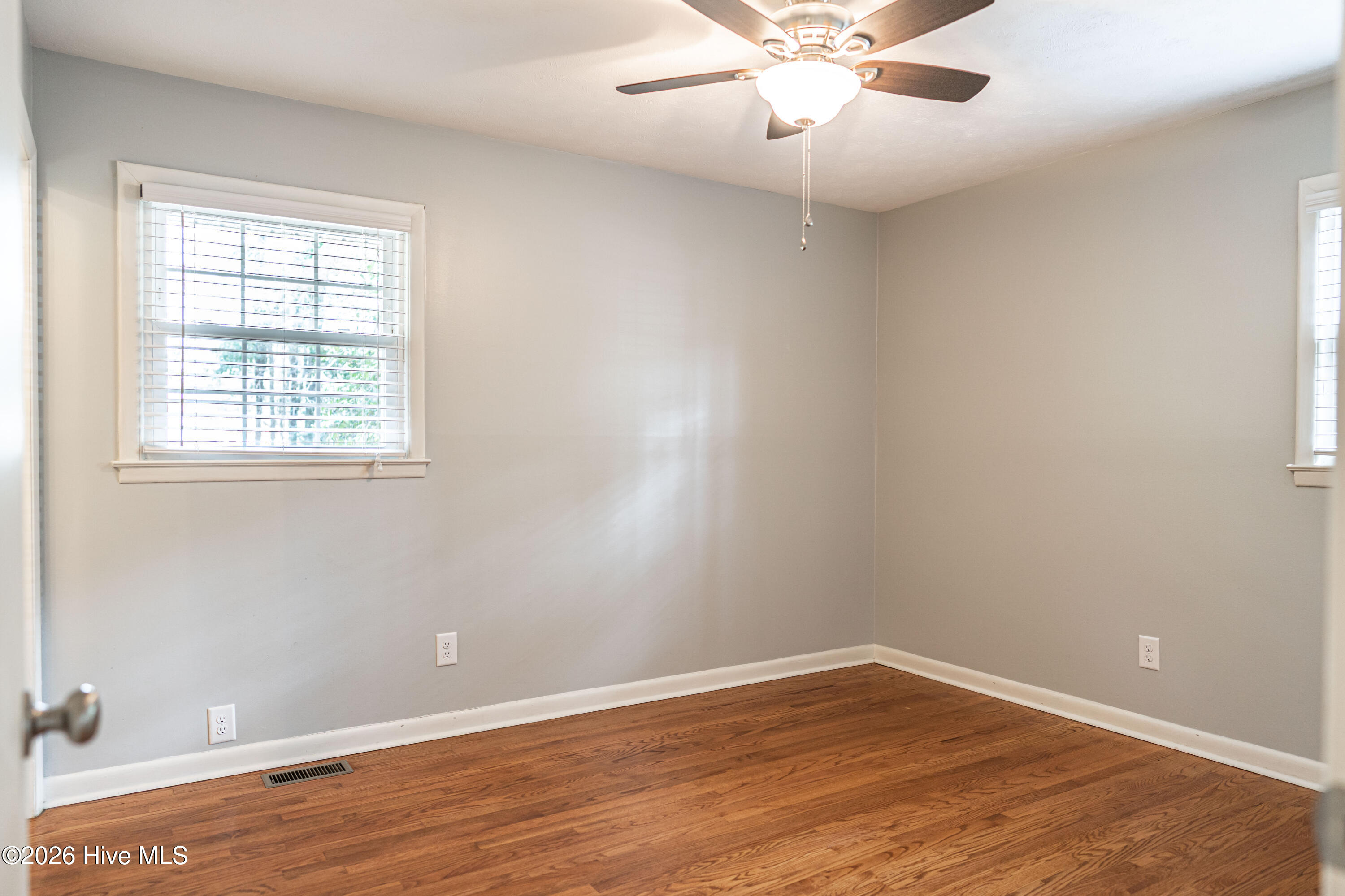 160 W Delaware Avenue