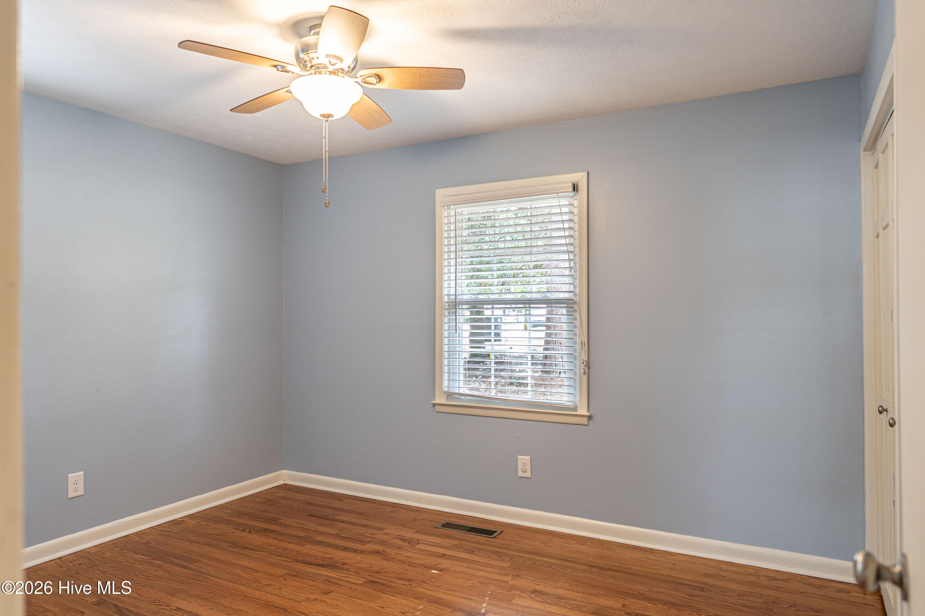 160 W Delaware Avenue