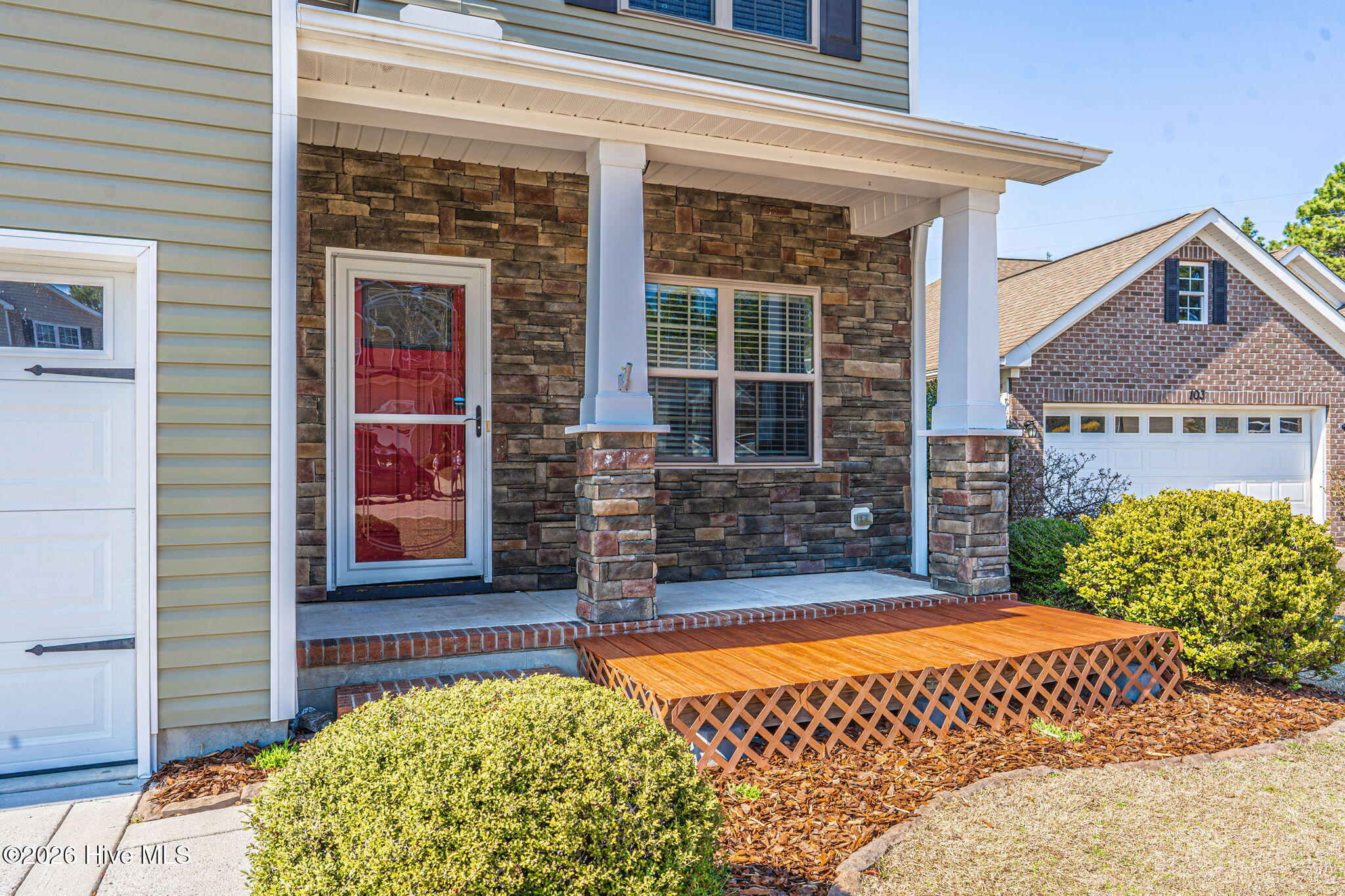 101 Lightwater Court