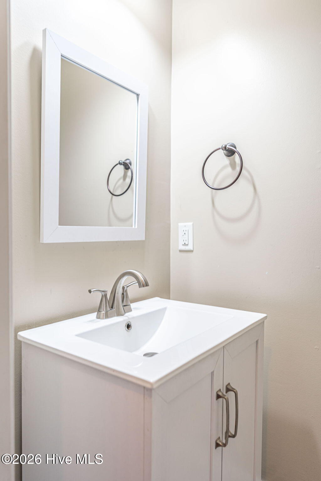 101 Lightwater Court