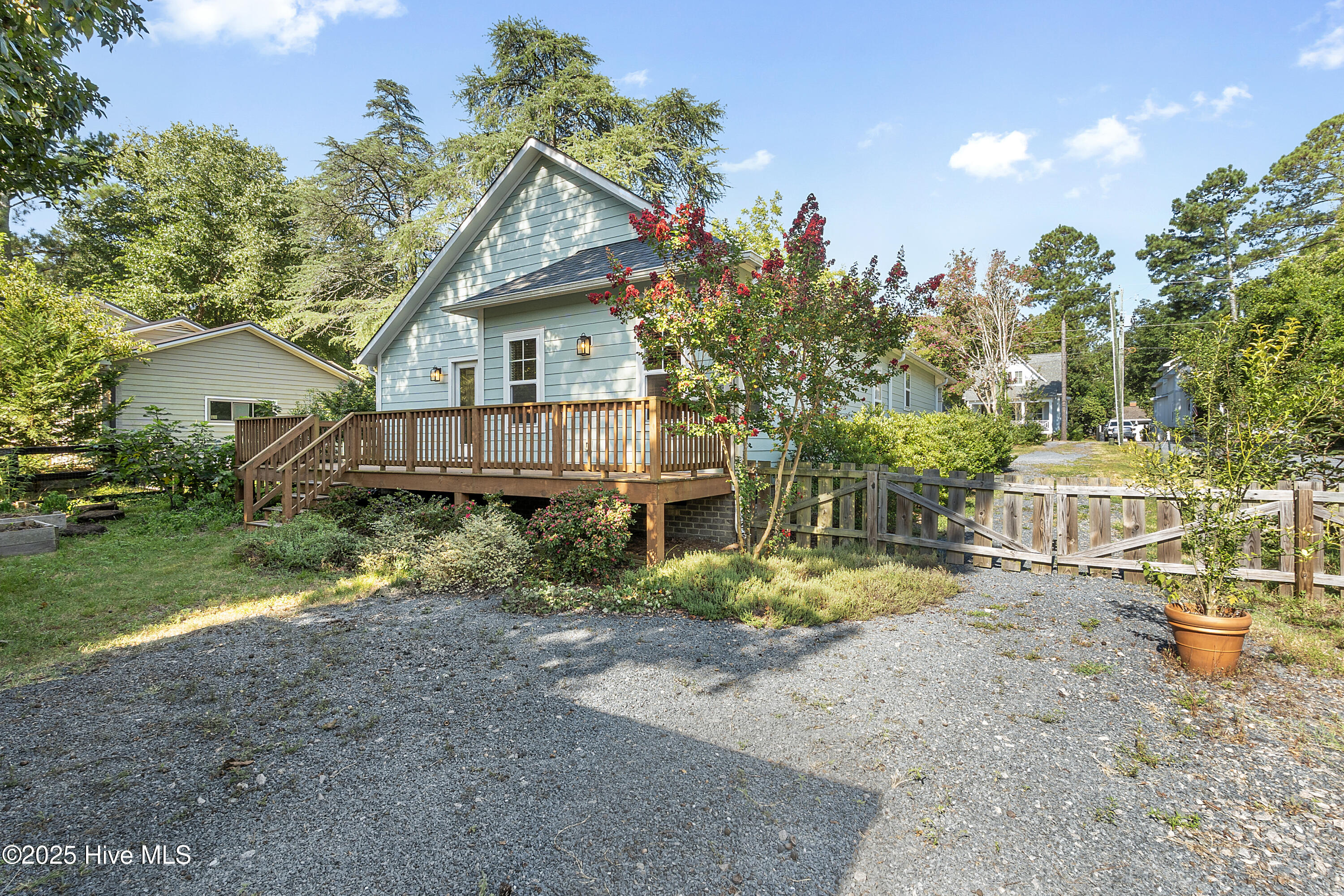 155 Piney Lane