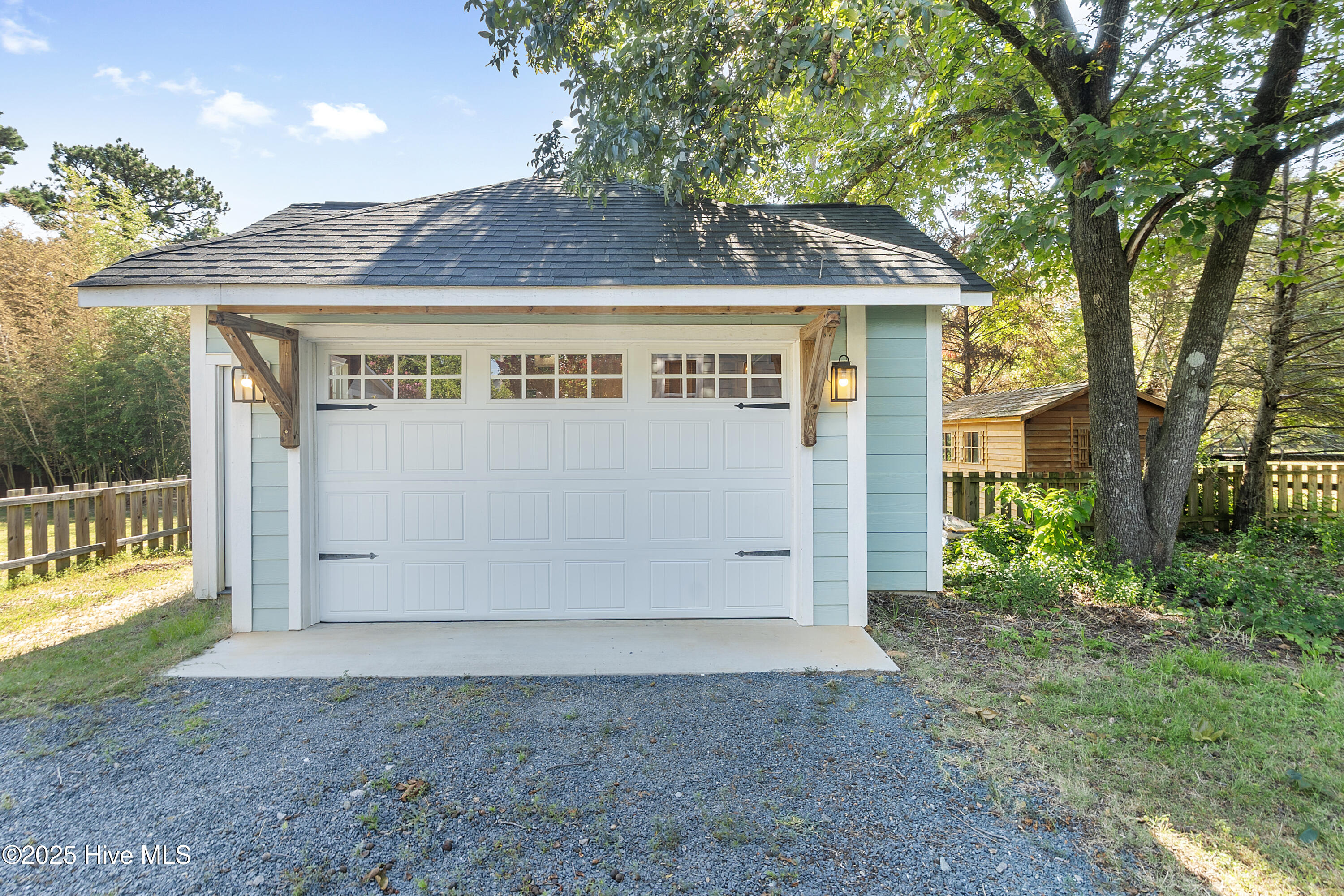 155 Piney Lane