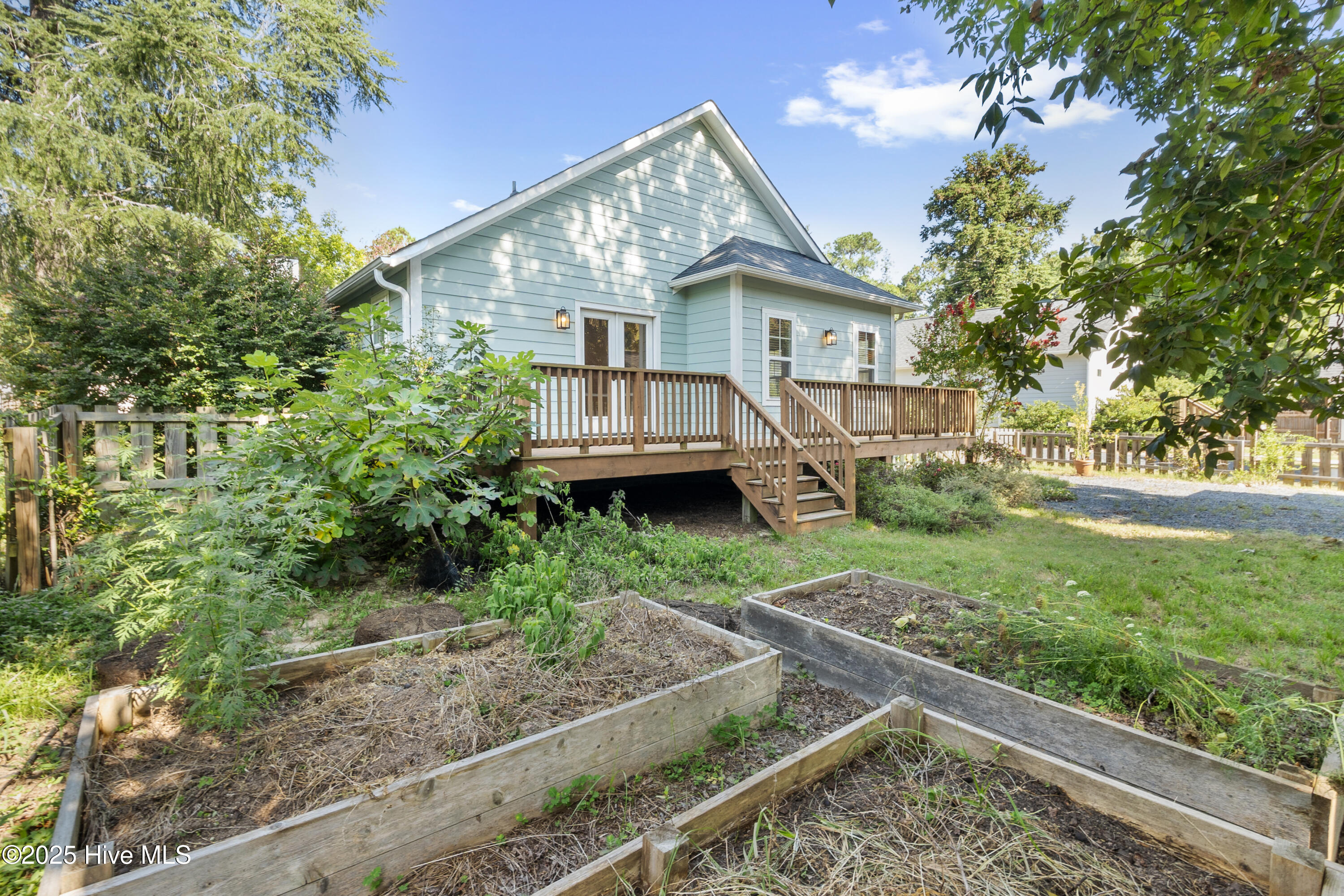 155 Piney Lane