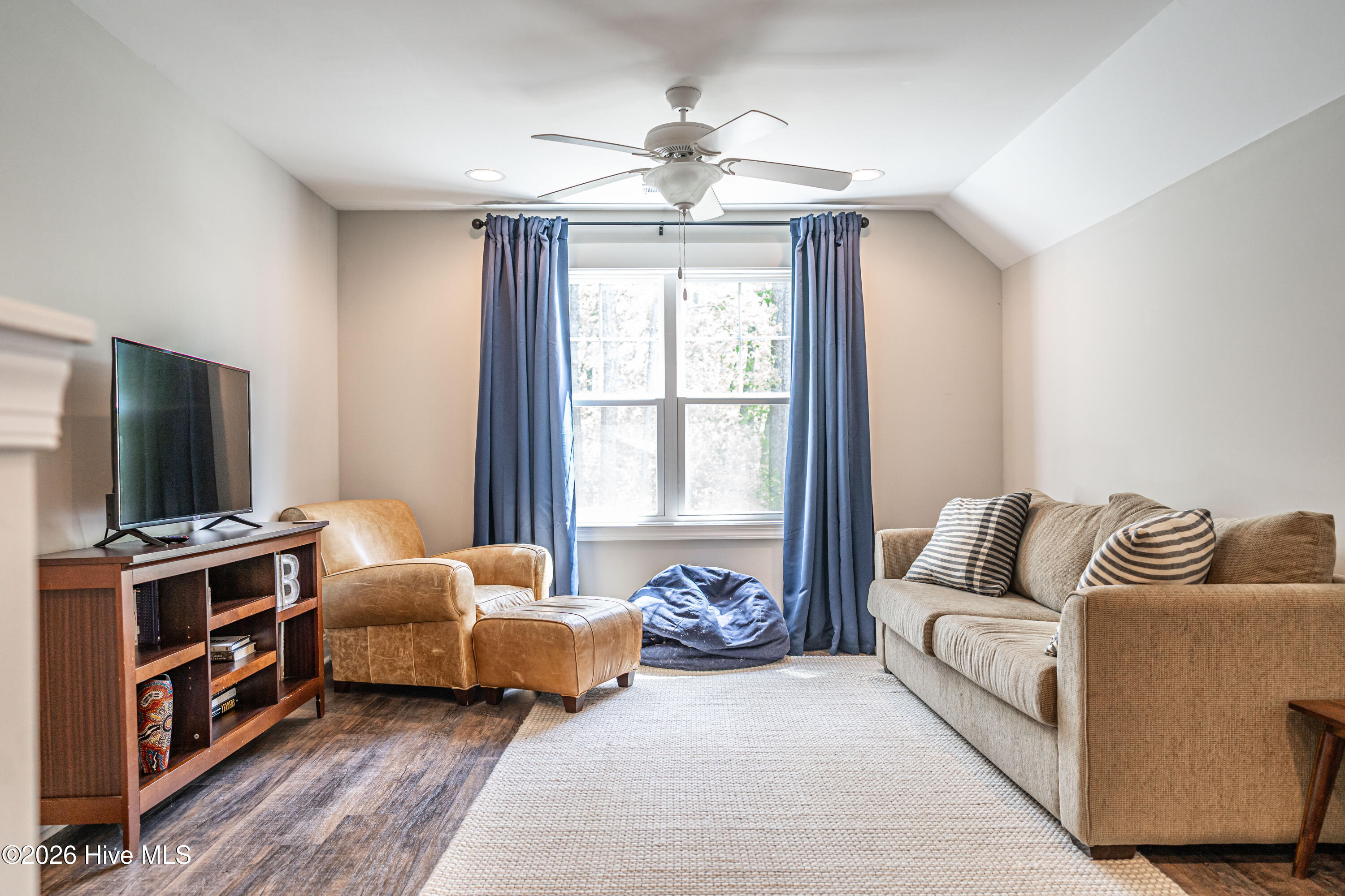 156 Lakeview Drive
