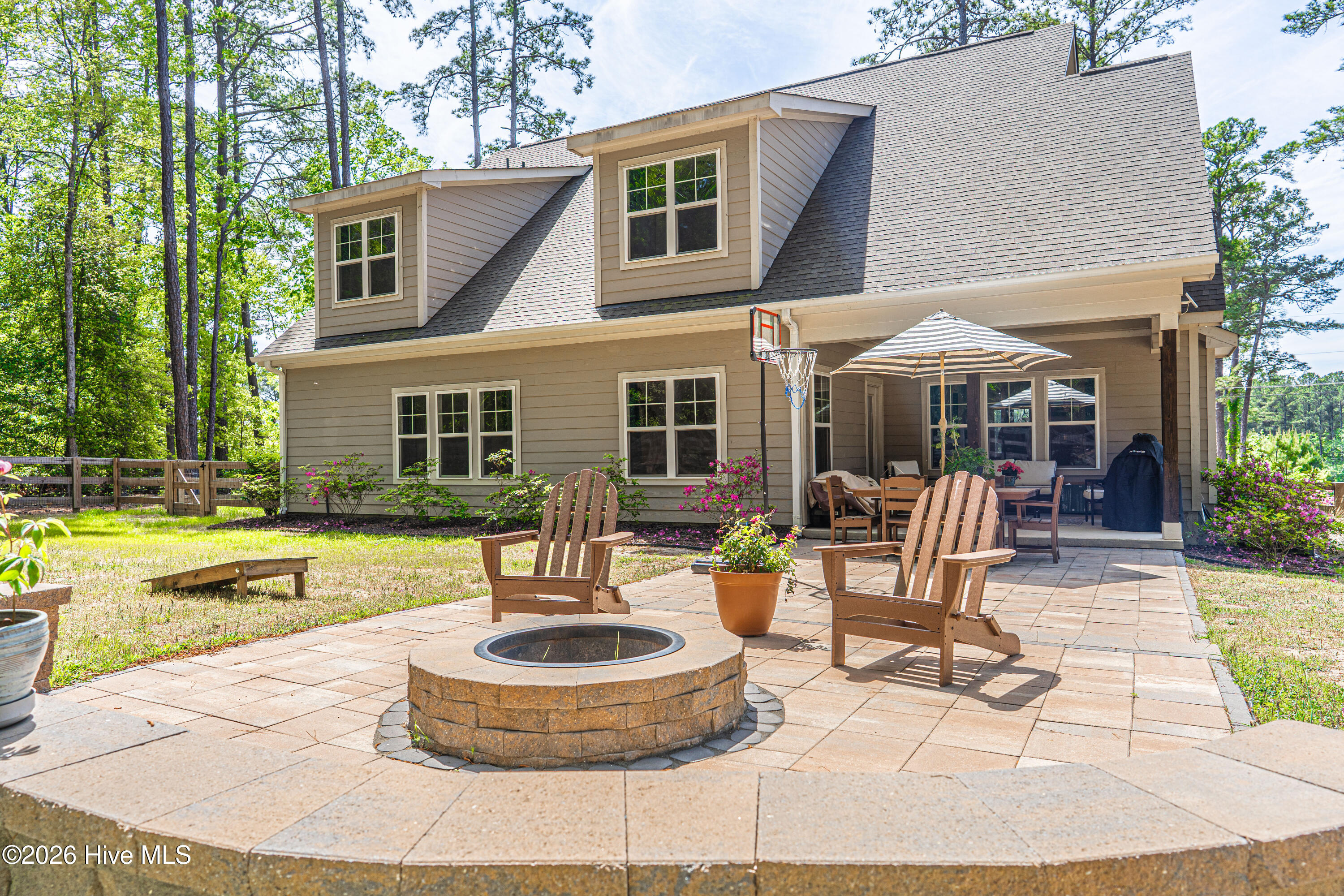 156 Lakeview Drive