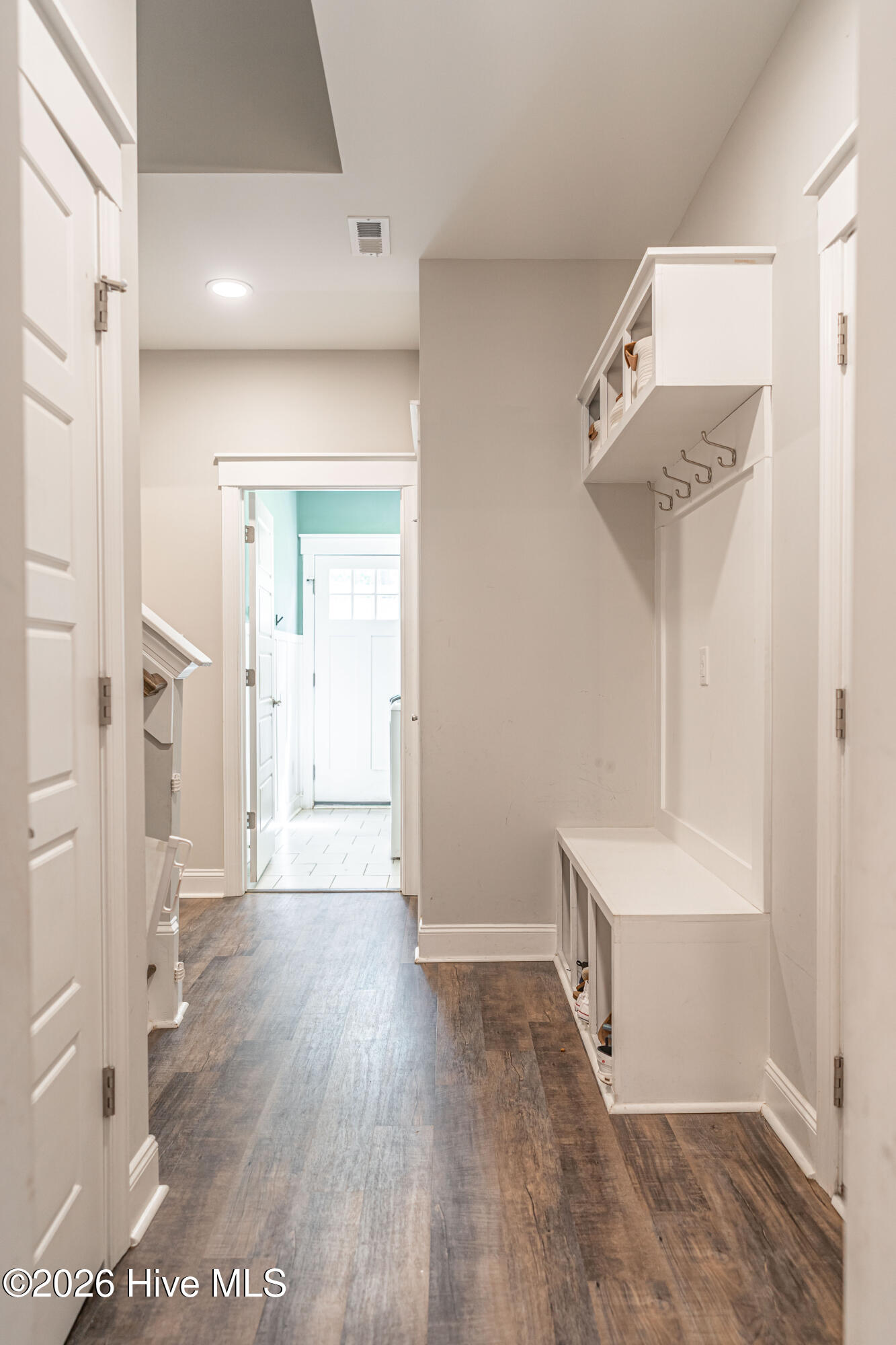 156 Lakeview Drive