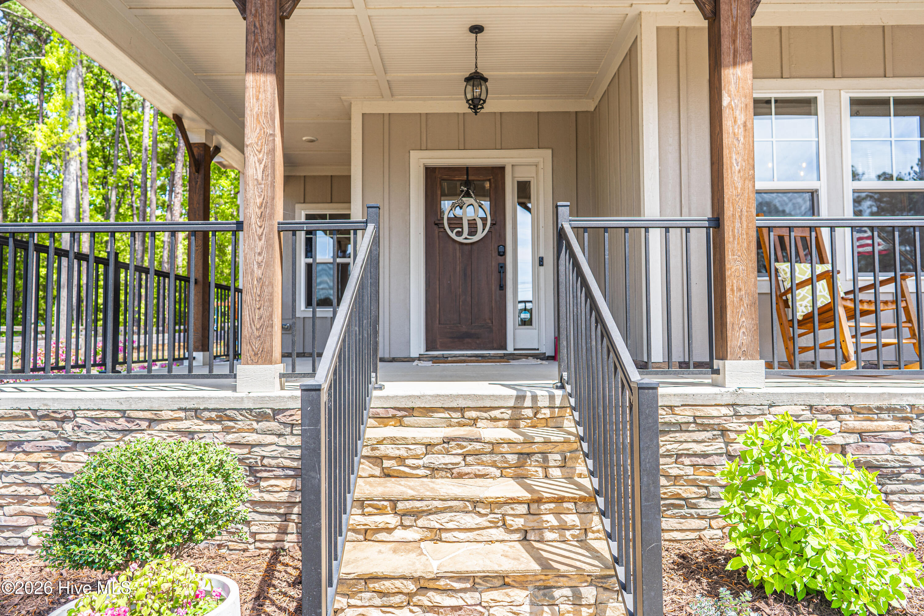 156 Lakeview Drive