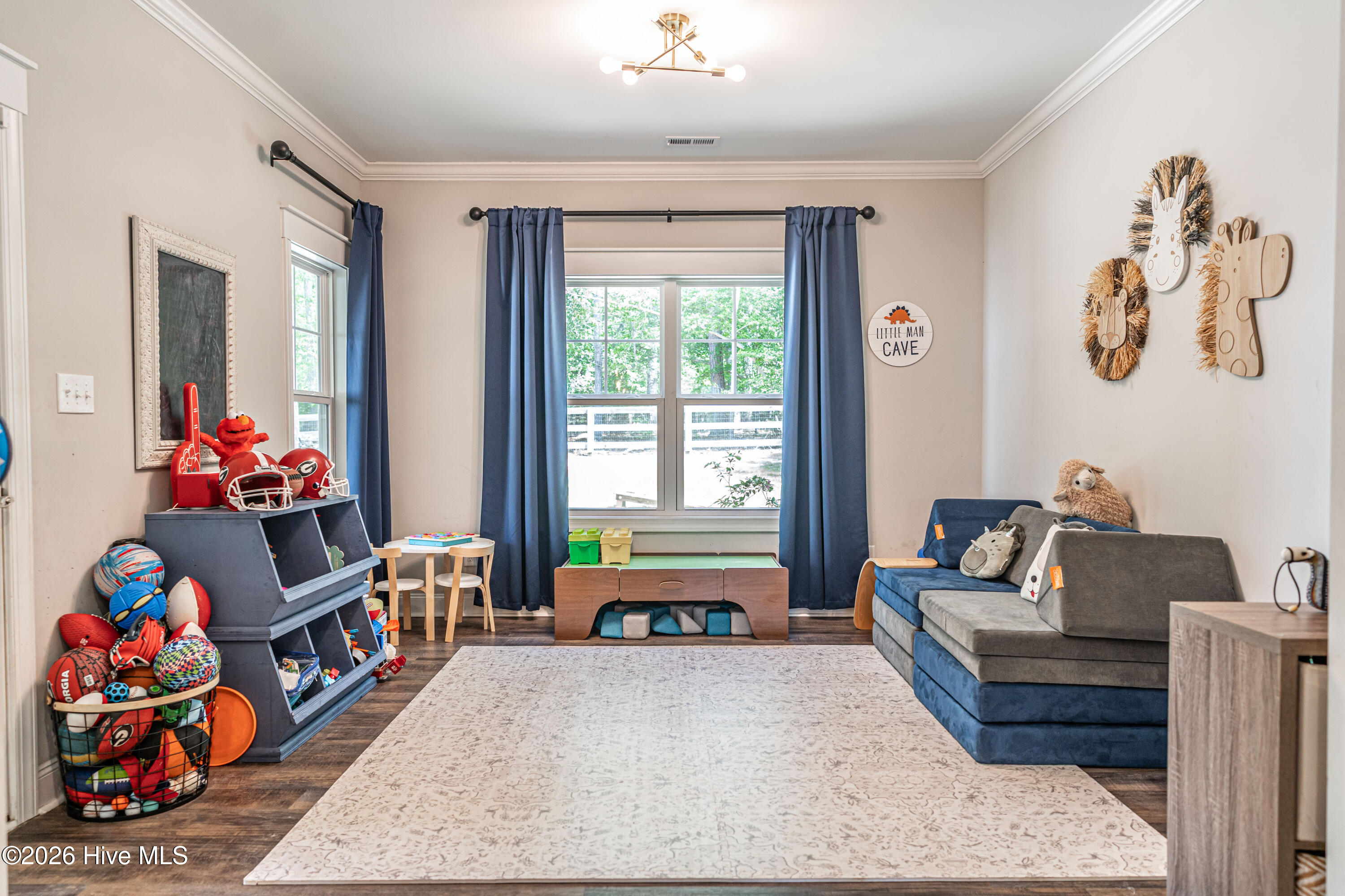 156 Lakeview Drive