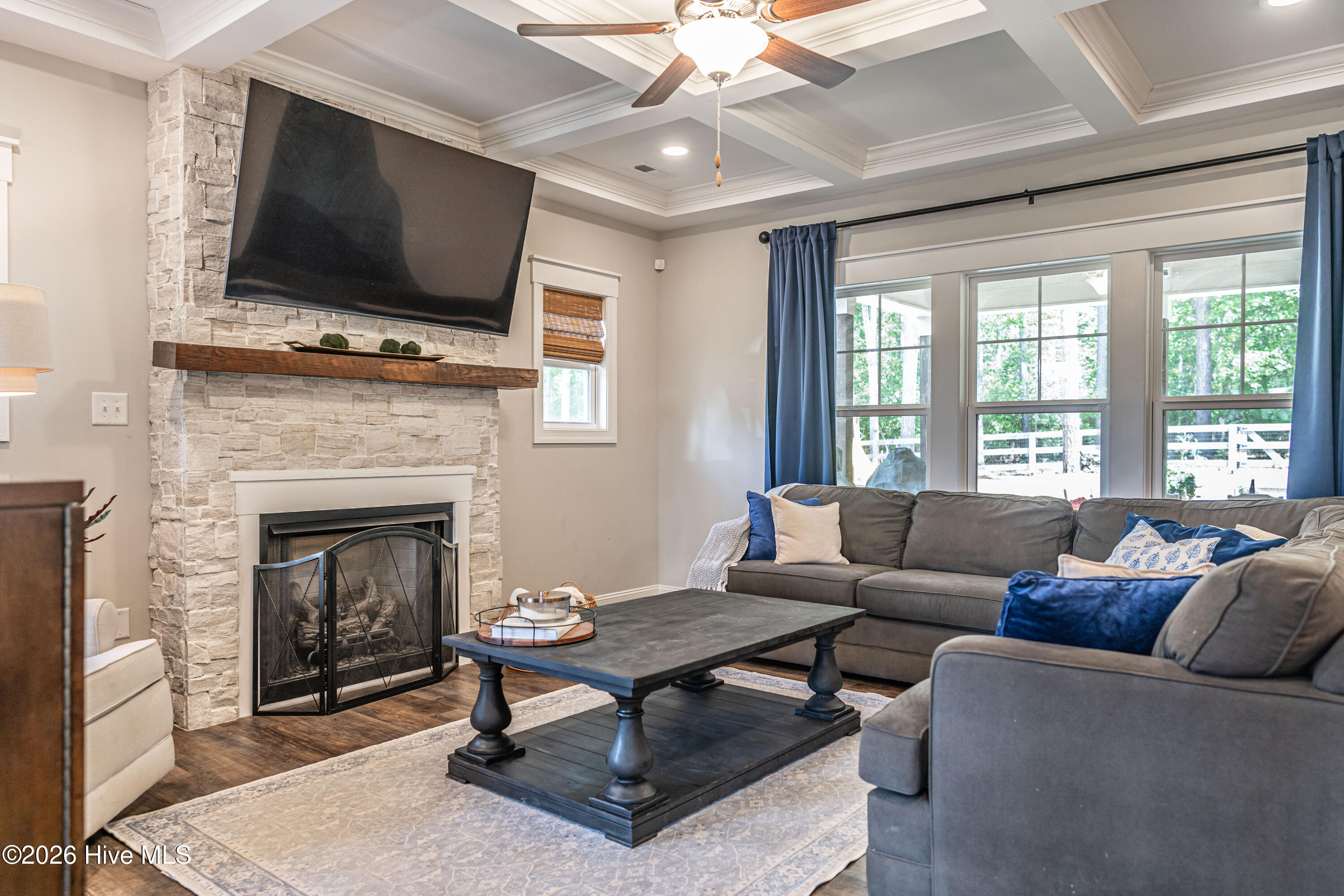 156 Lakeview Drive