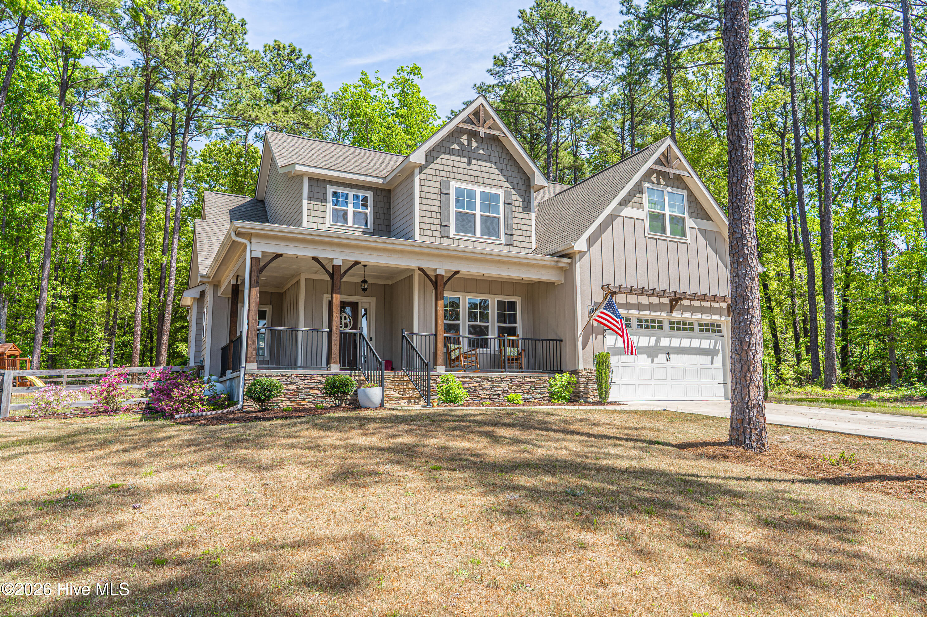 156 Lakeview Drive