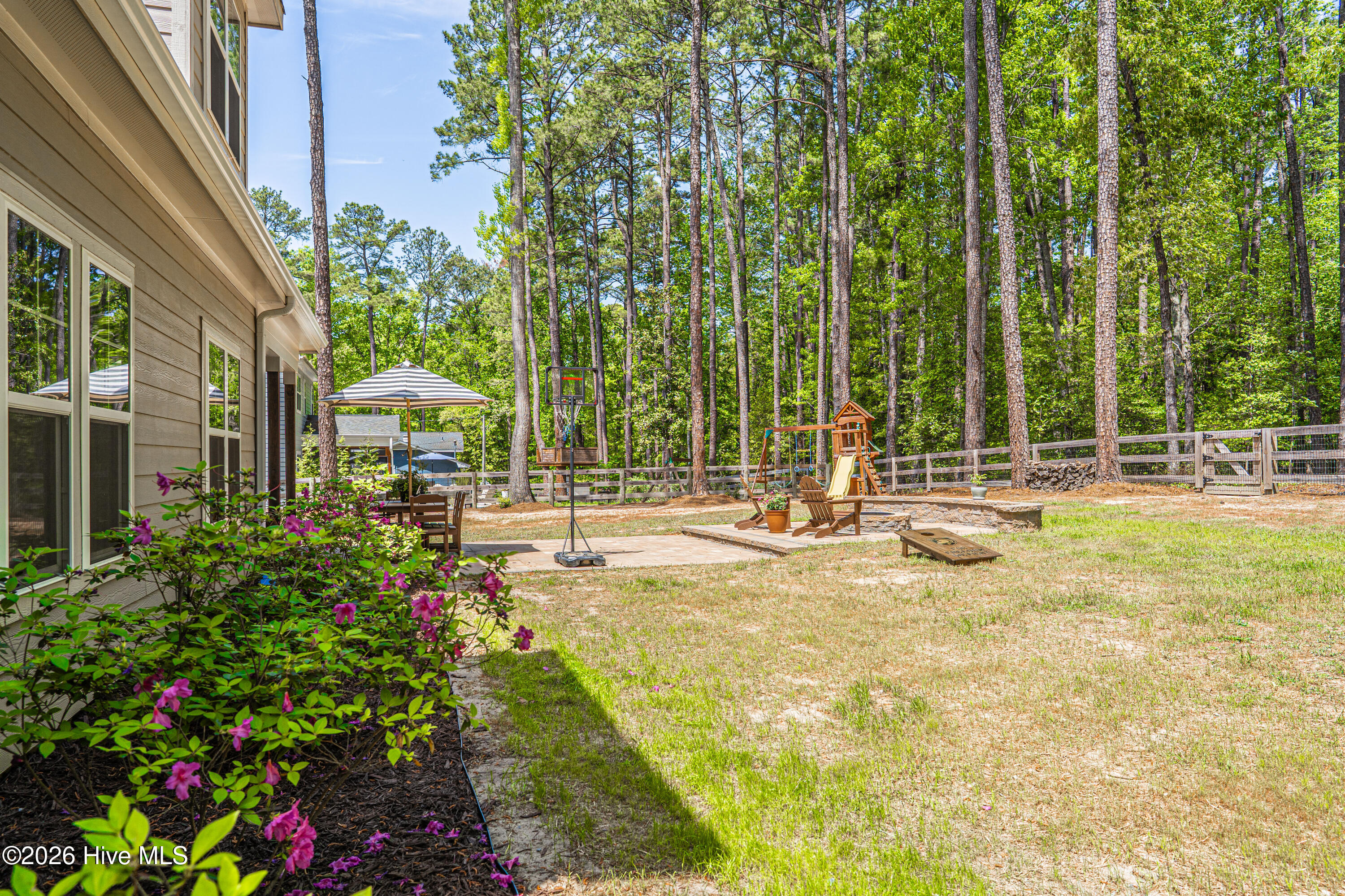 156 Lakeview Drive