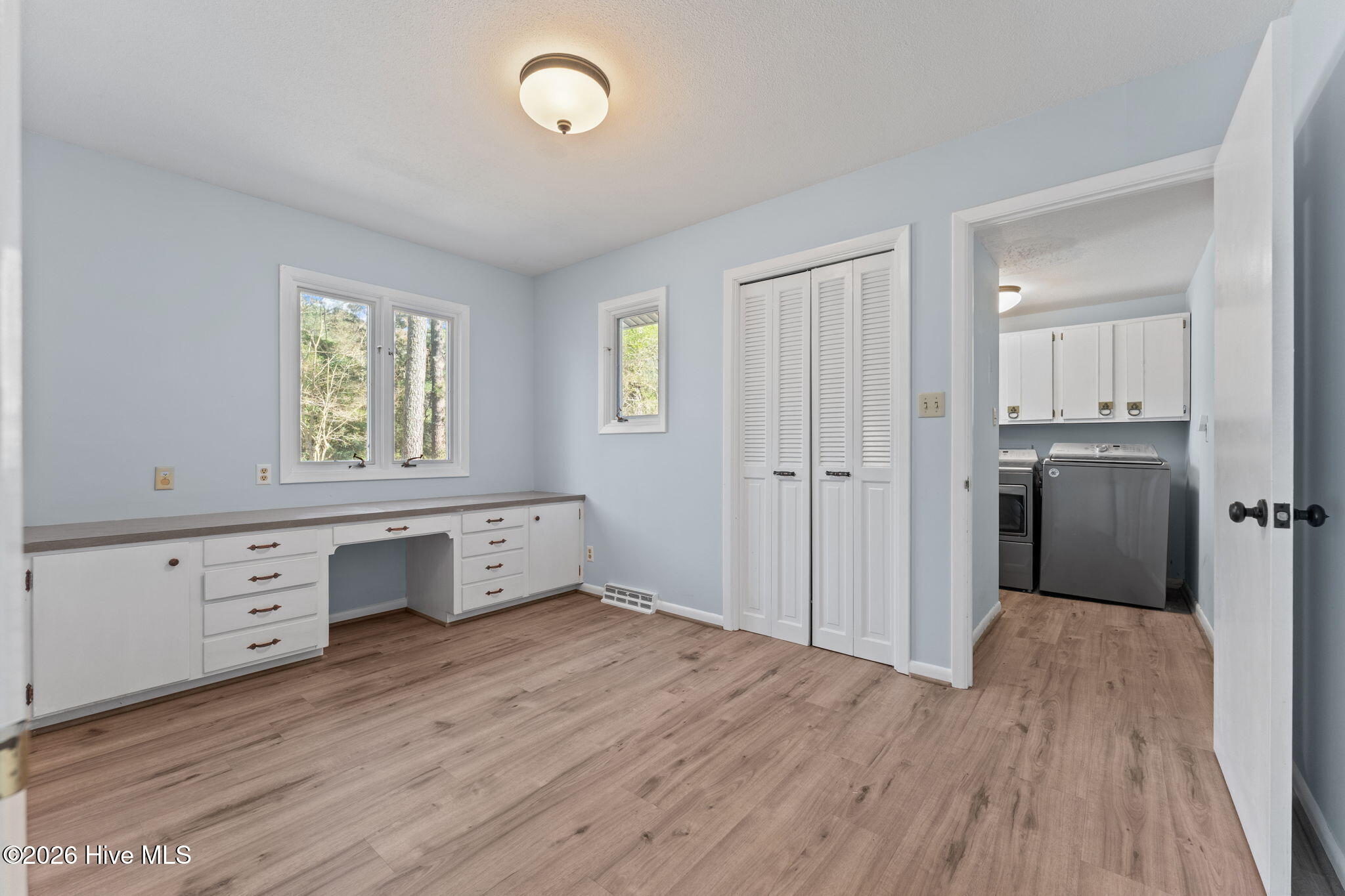 10 Fairway Drive