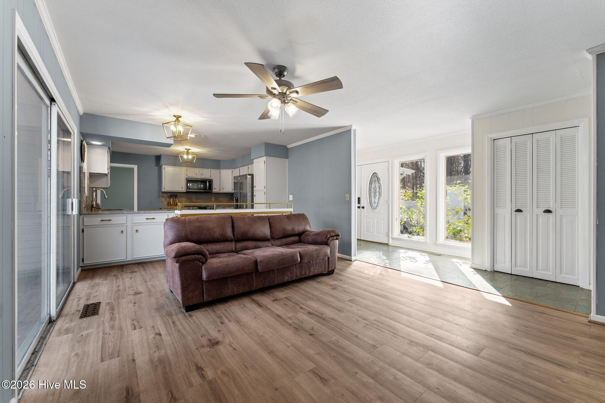 10 Fairway Drive