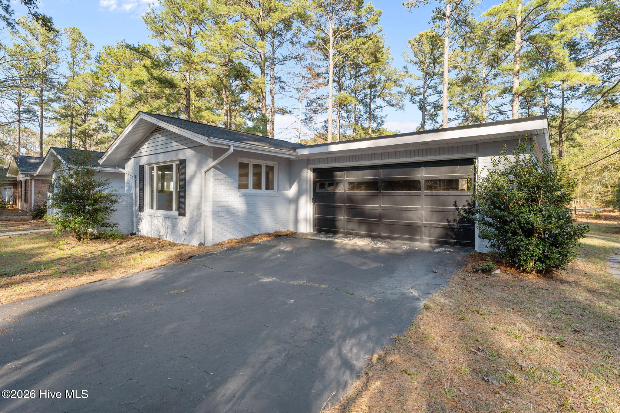 10 Fairway Drive