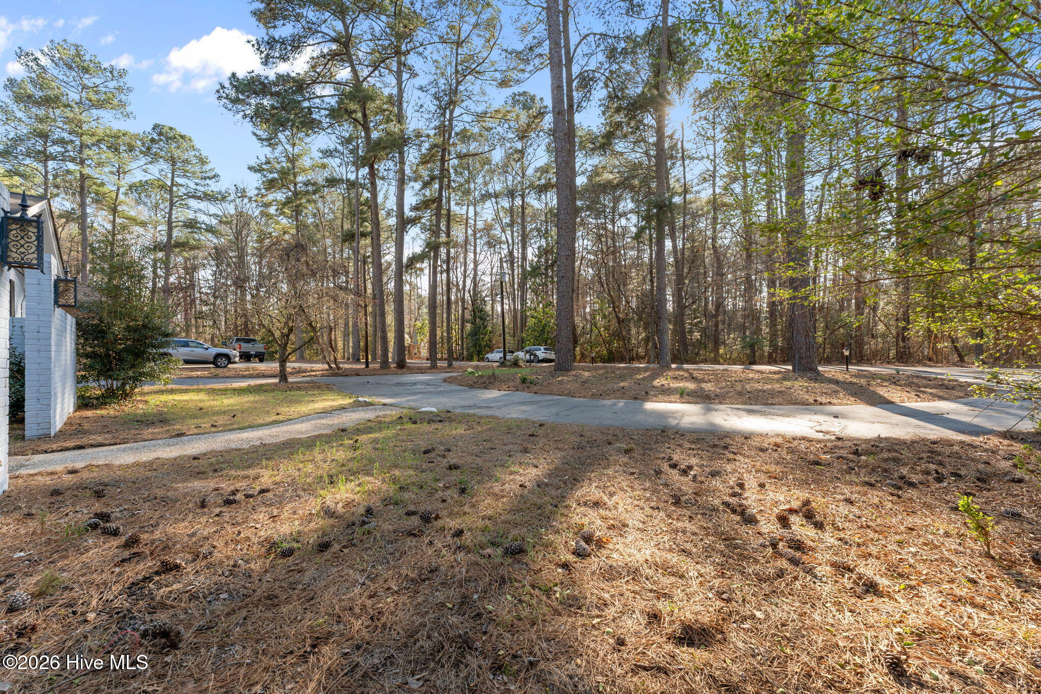 10 Fairway Drive