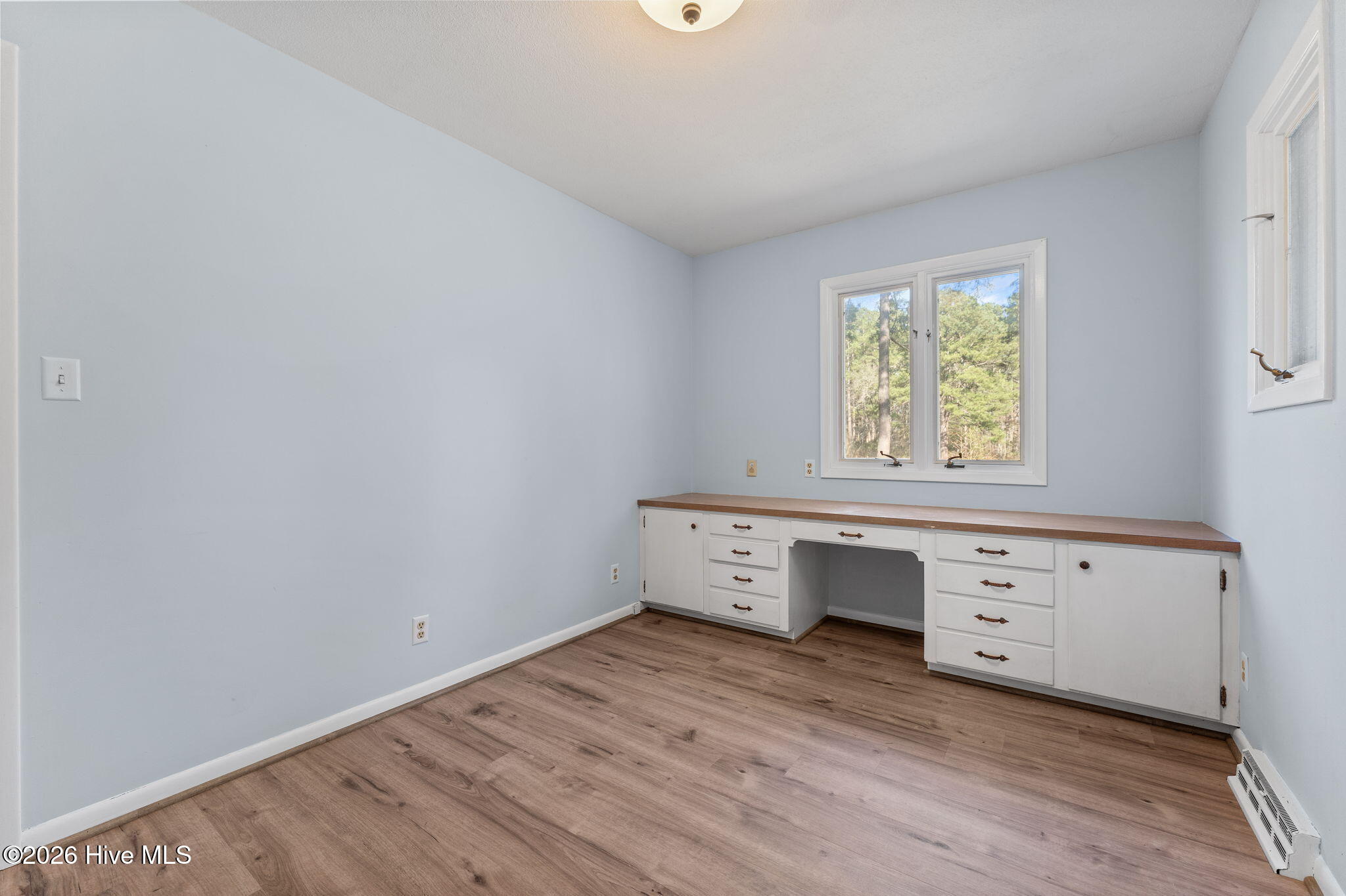 10 Fairway Drive