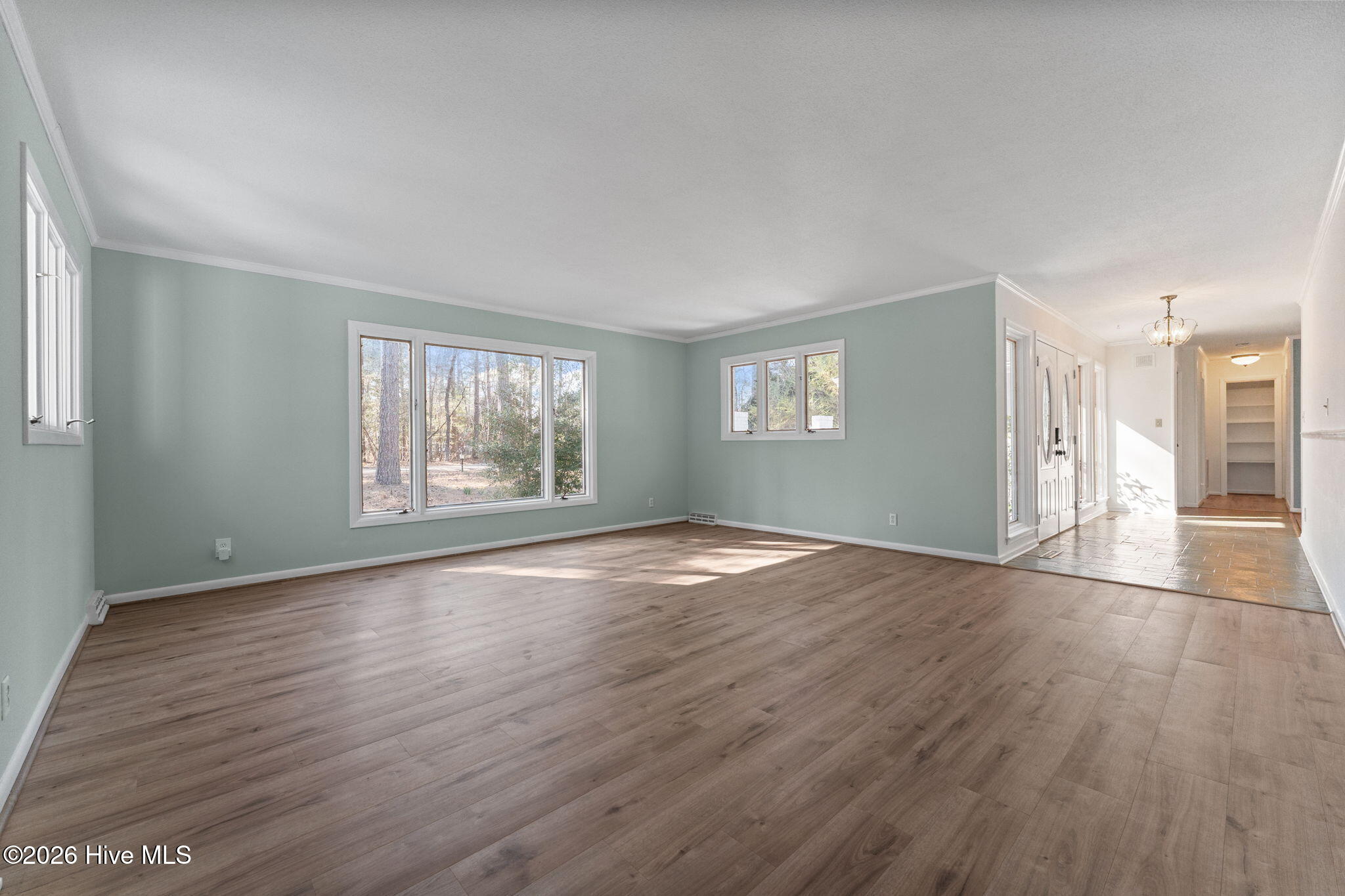 10 Fairway Drive