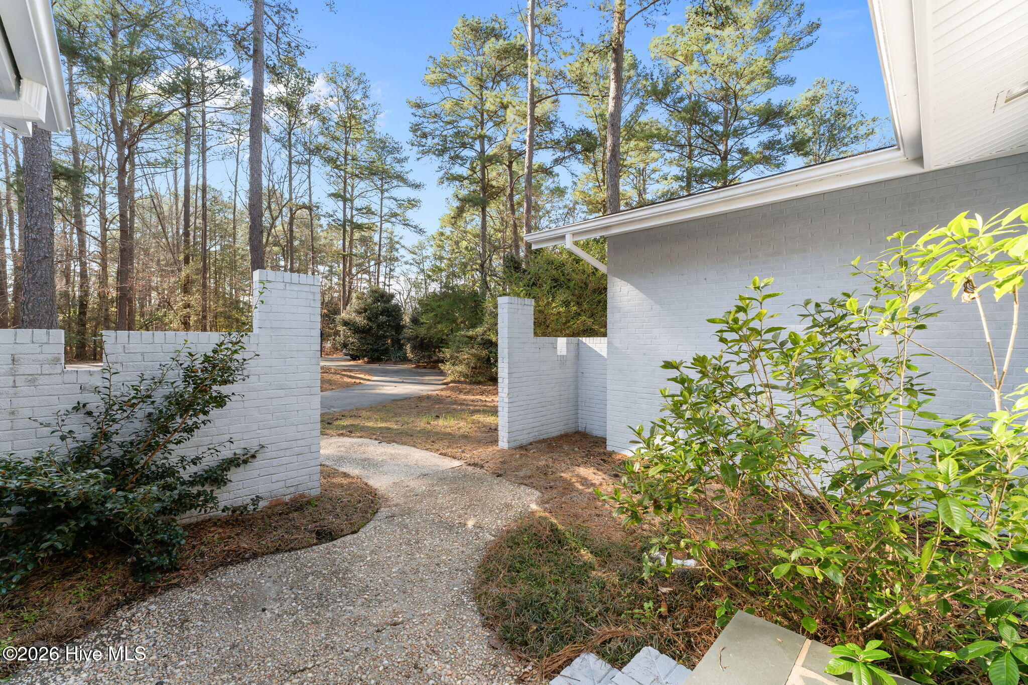 10 Fairway Drive