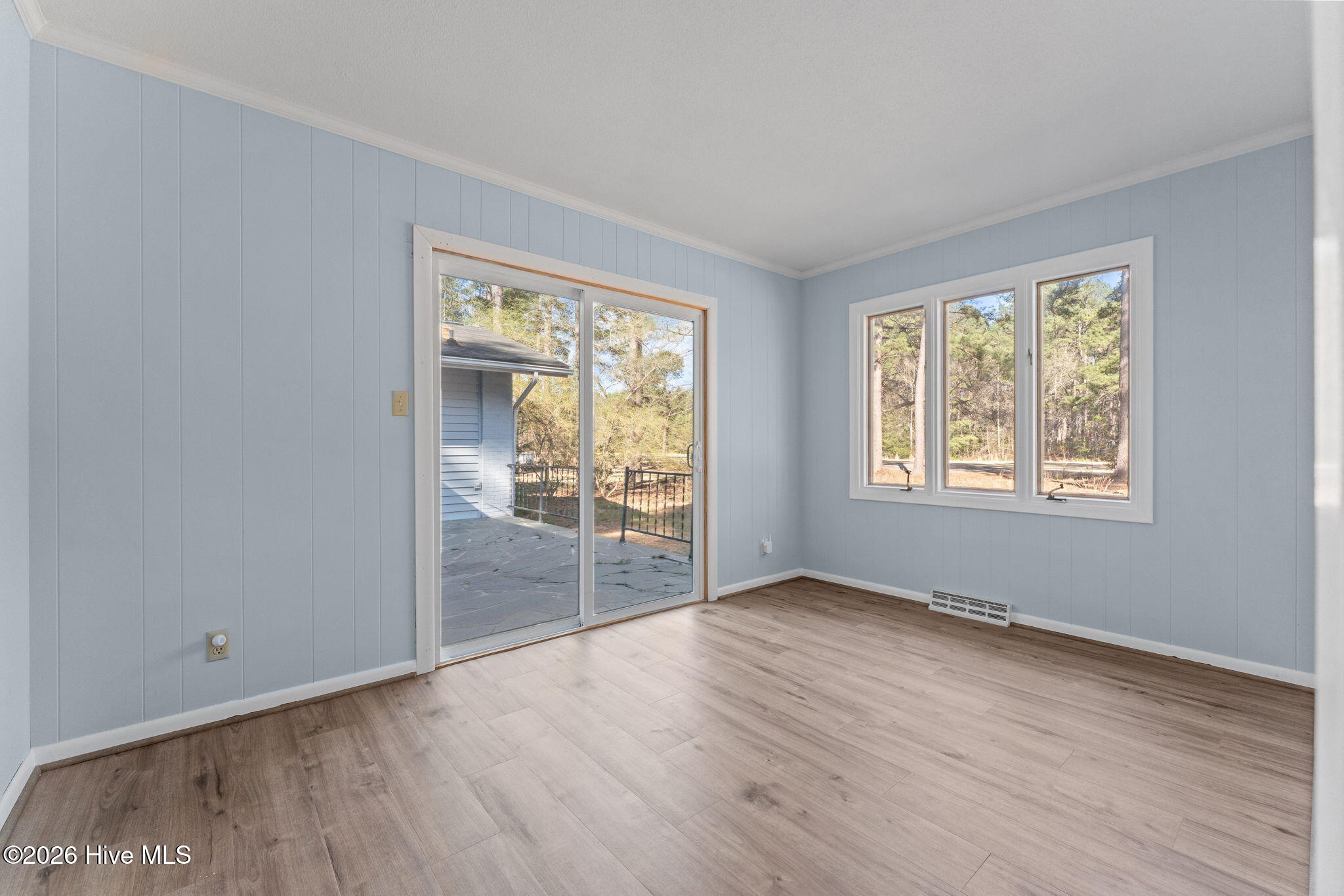 10 Fairway Drive