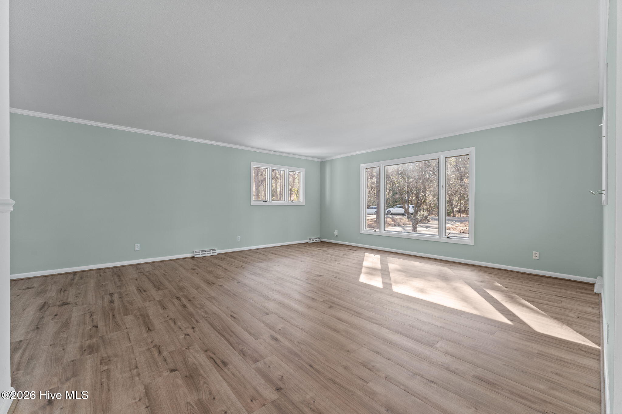 10 Fairway Drive