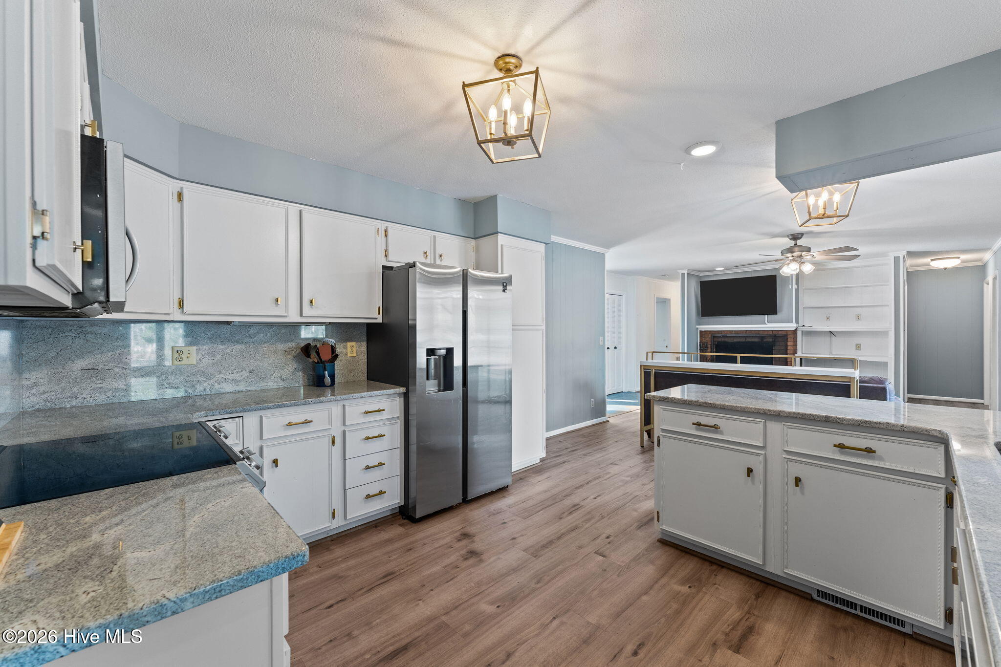 10 Fairway Drive