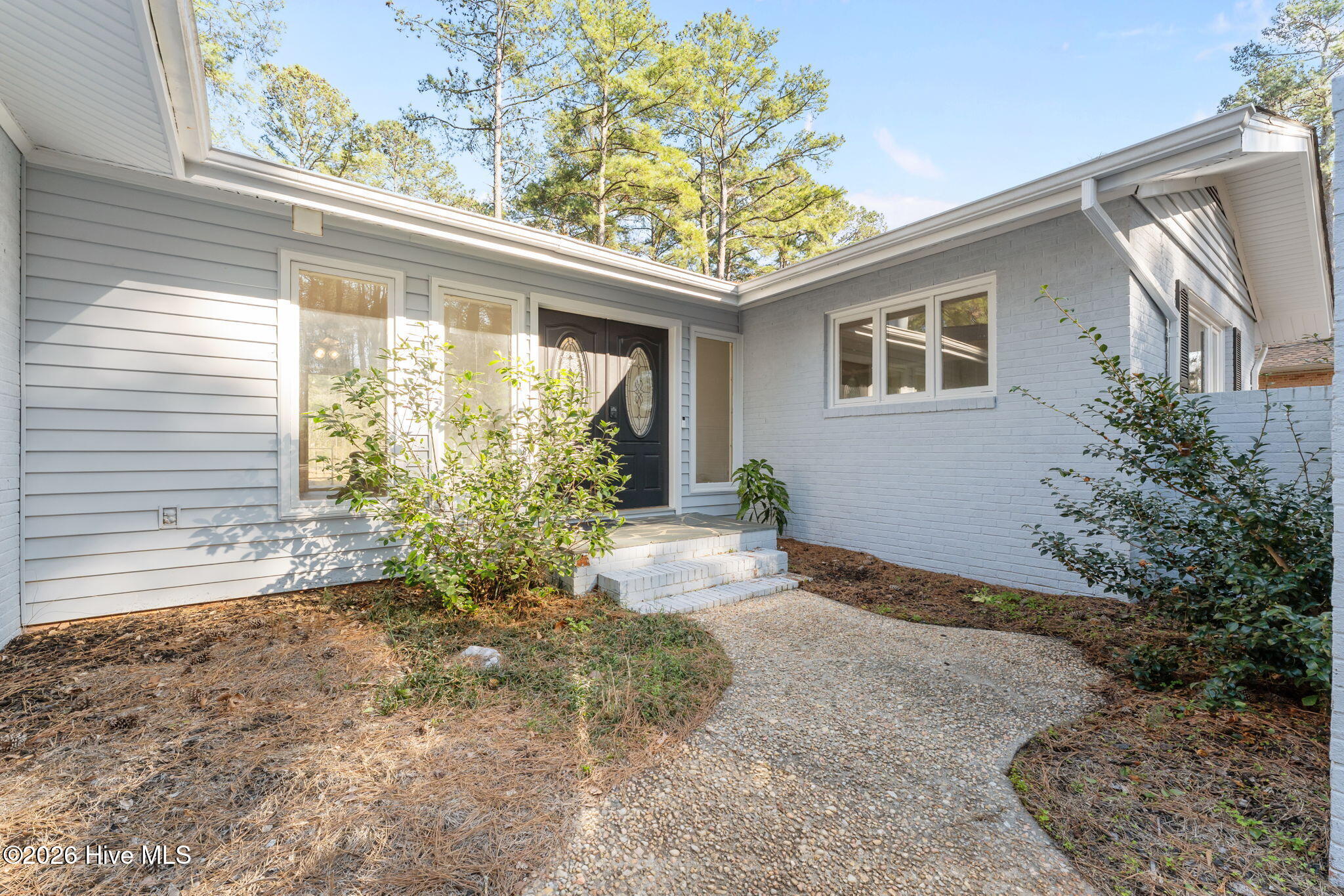 10 Fairway Drive