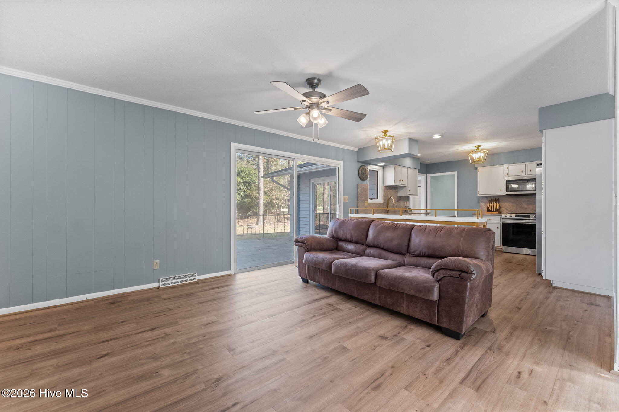 10 Fairway Drive