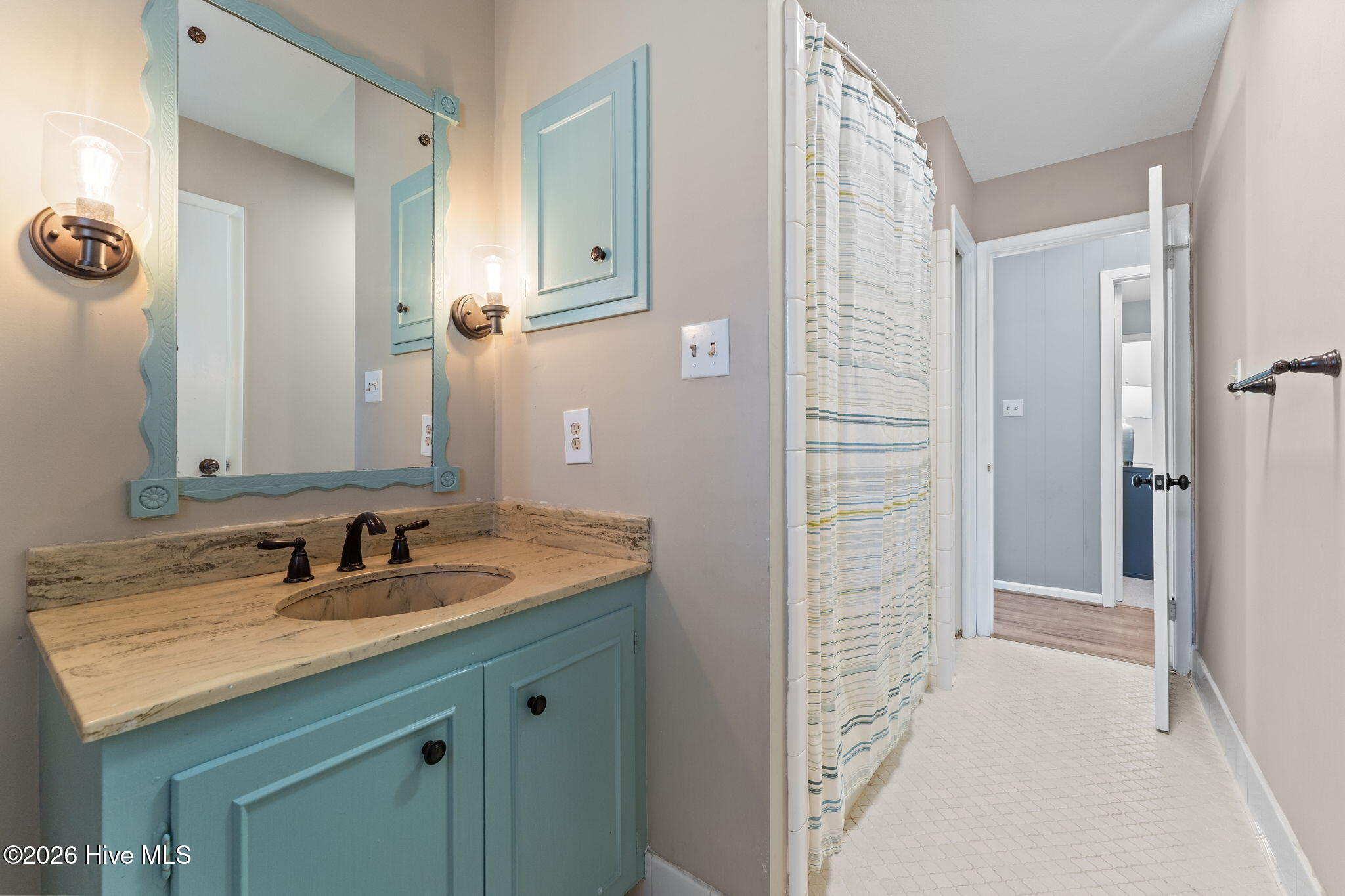 10 Fairway Drive