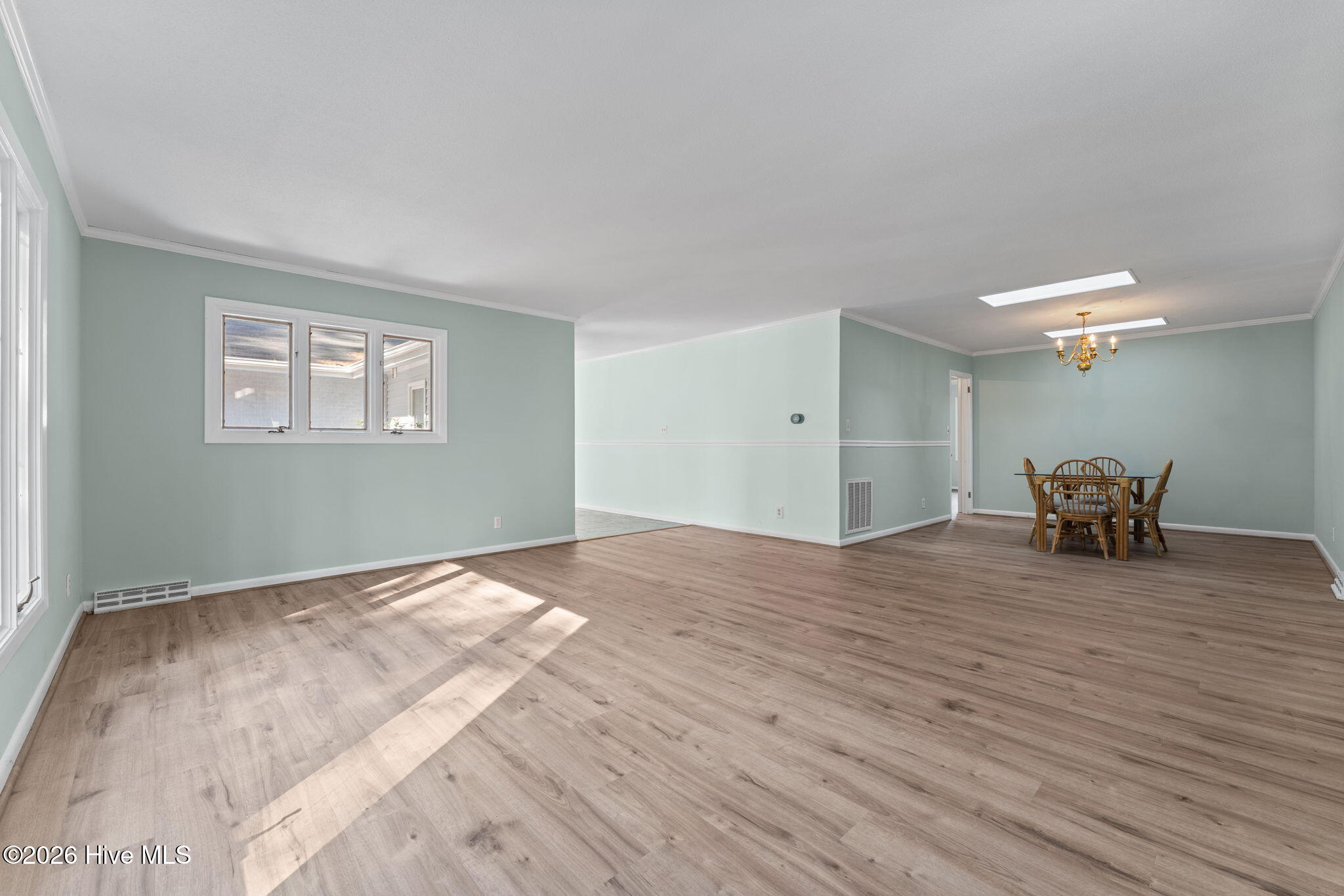 10 Fairway Drive